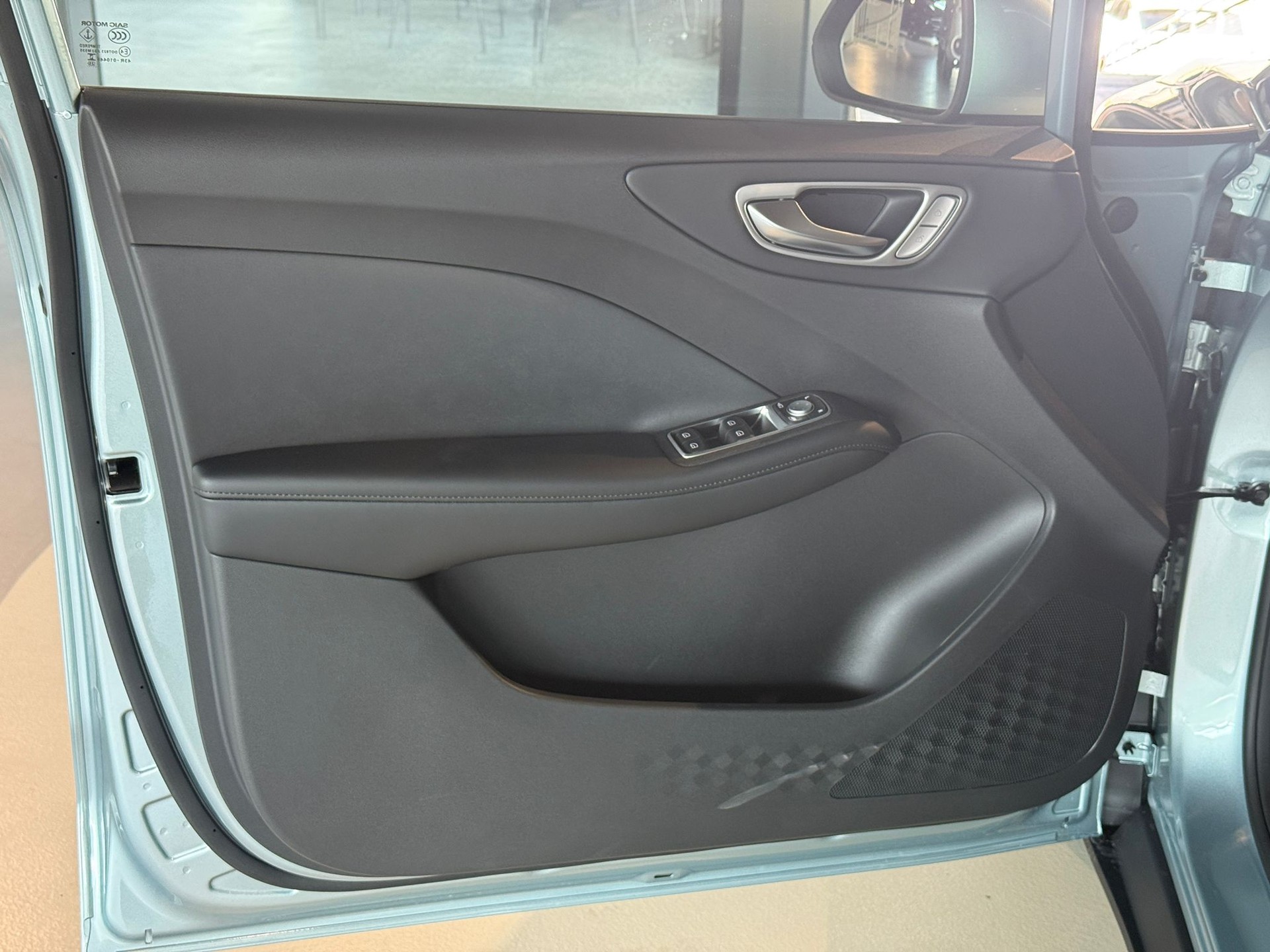 MG 4 Urban 54 kWh Premium-image-17