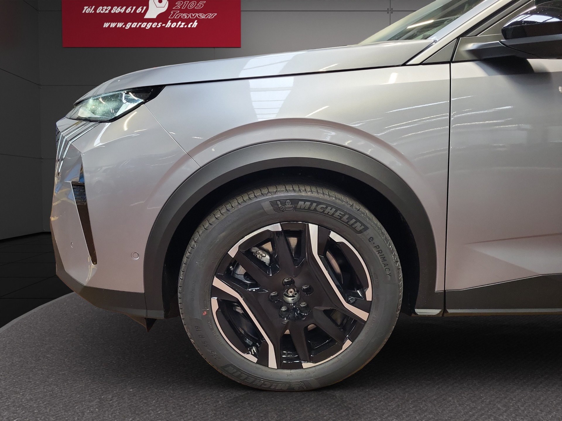 PEUGEOT 3008 1.6 PHEV Allure-image-3