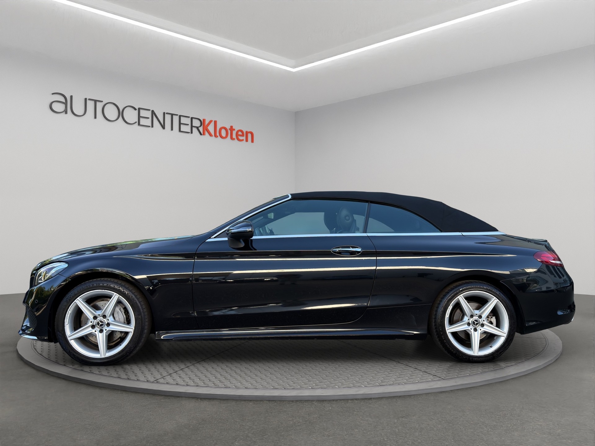 MERCEDES-BENZ C 200 AMG Line 4matic Cabriolet-image-2