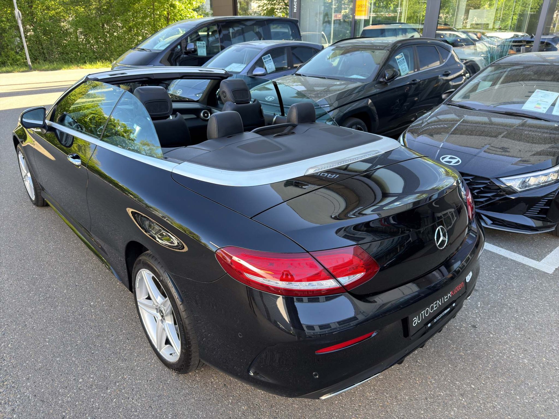 MERCEDES-BENZ C 200 AMG Line 4matic Cabriolet-image-12