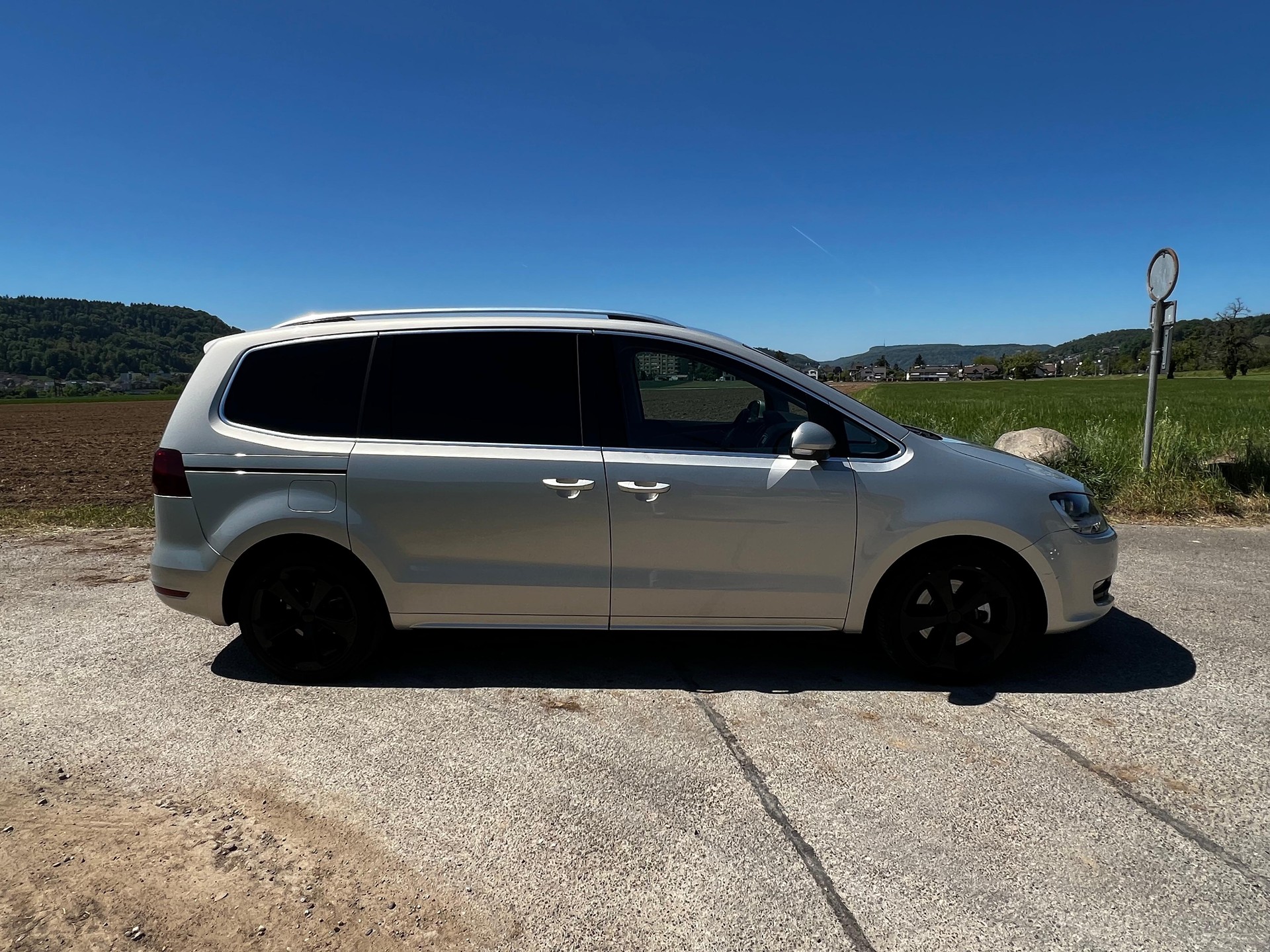 VW Sharan 2.0 TDI BlueMotion Technology Trendline-image-5