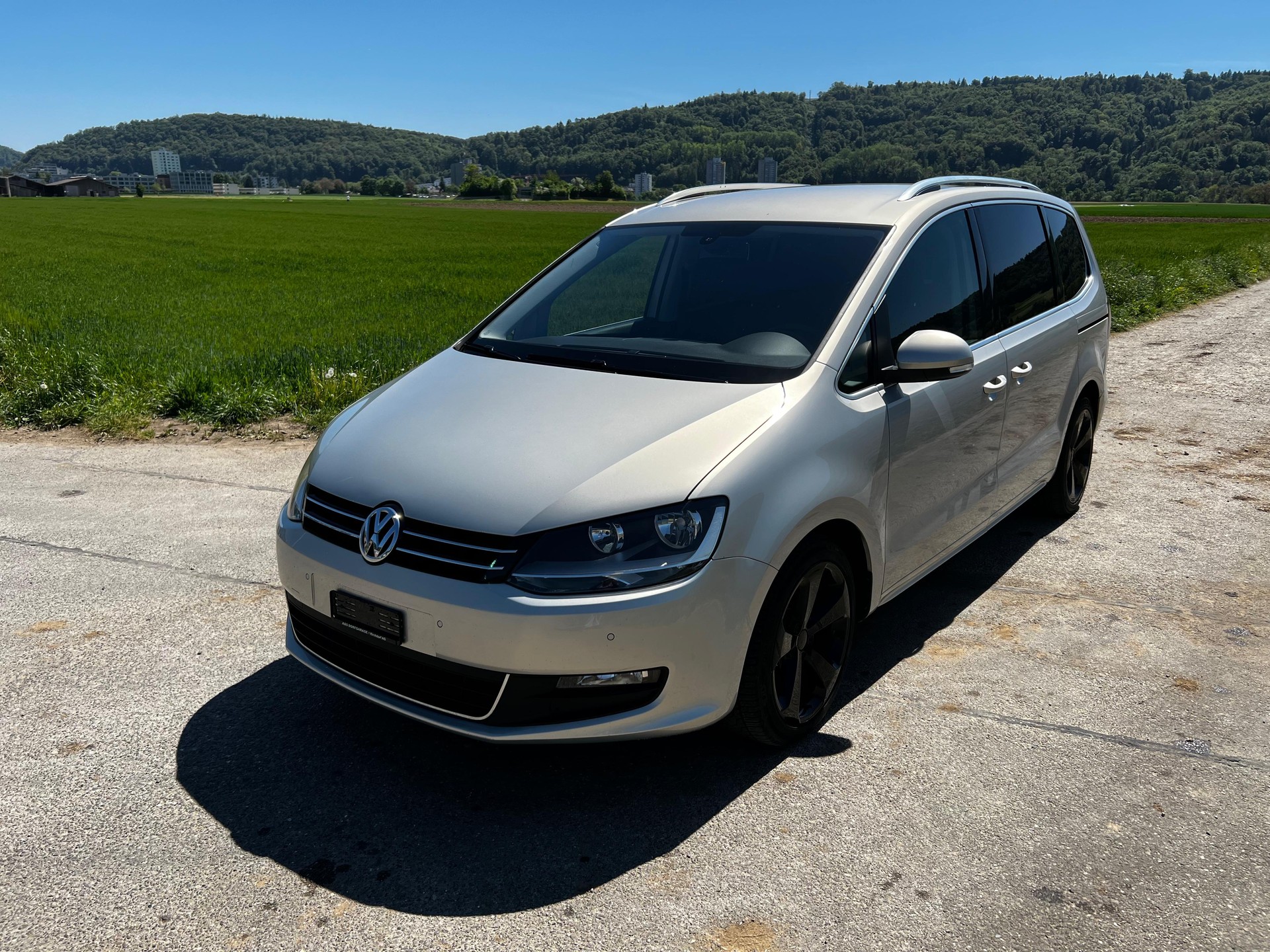 VW Sharan 2.0 TDI BlueMotion Technology Trendline-image-0