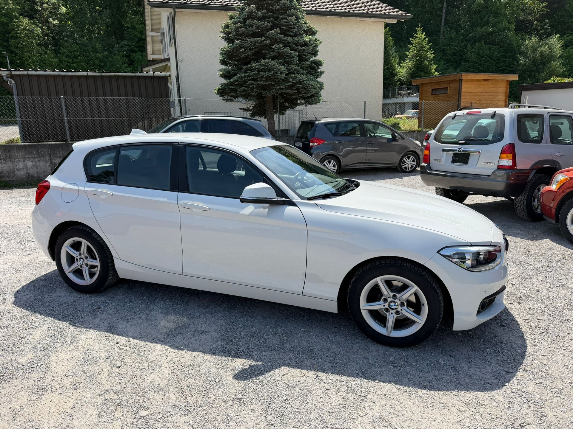 BMW 118i Sport Line Steptronic-image-9