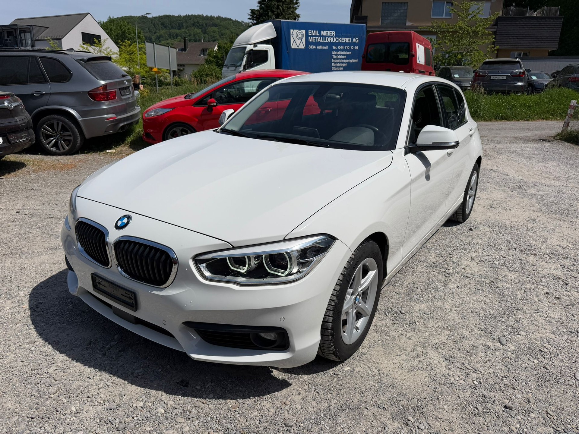 BMW 118i Sport Line Steptronic-image-12