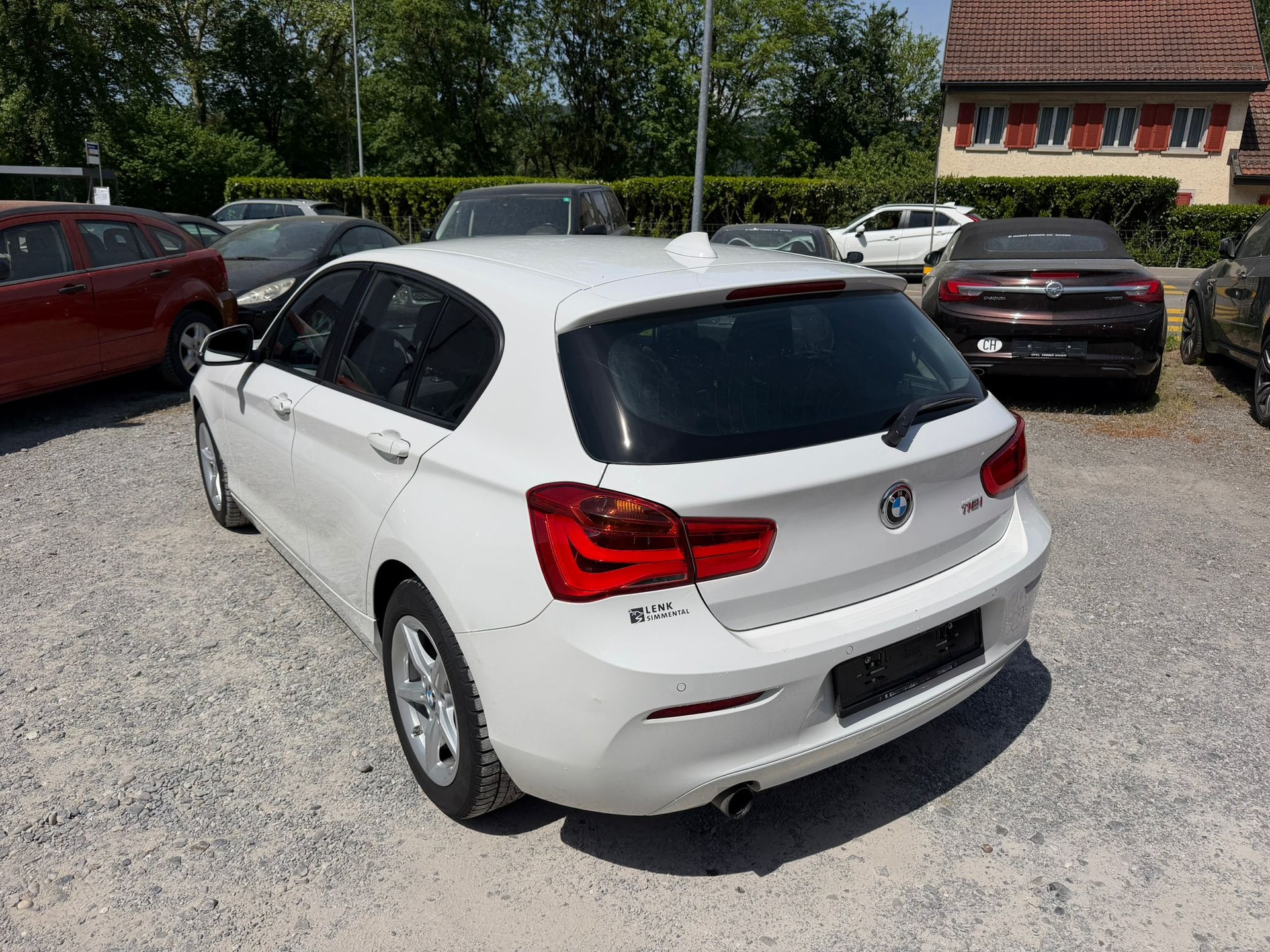 BMW 118i Sport Line Steptronic-image-11