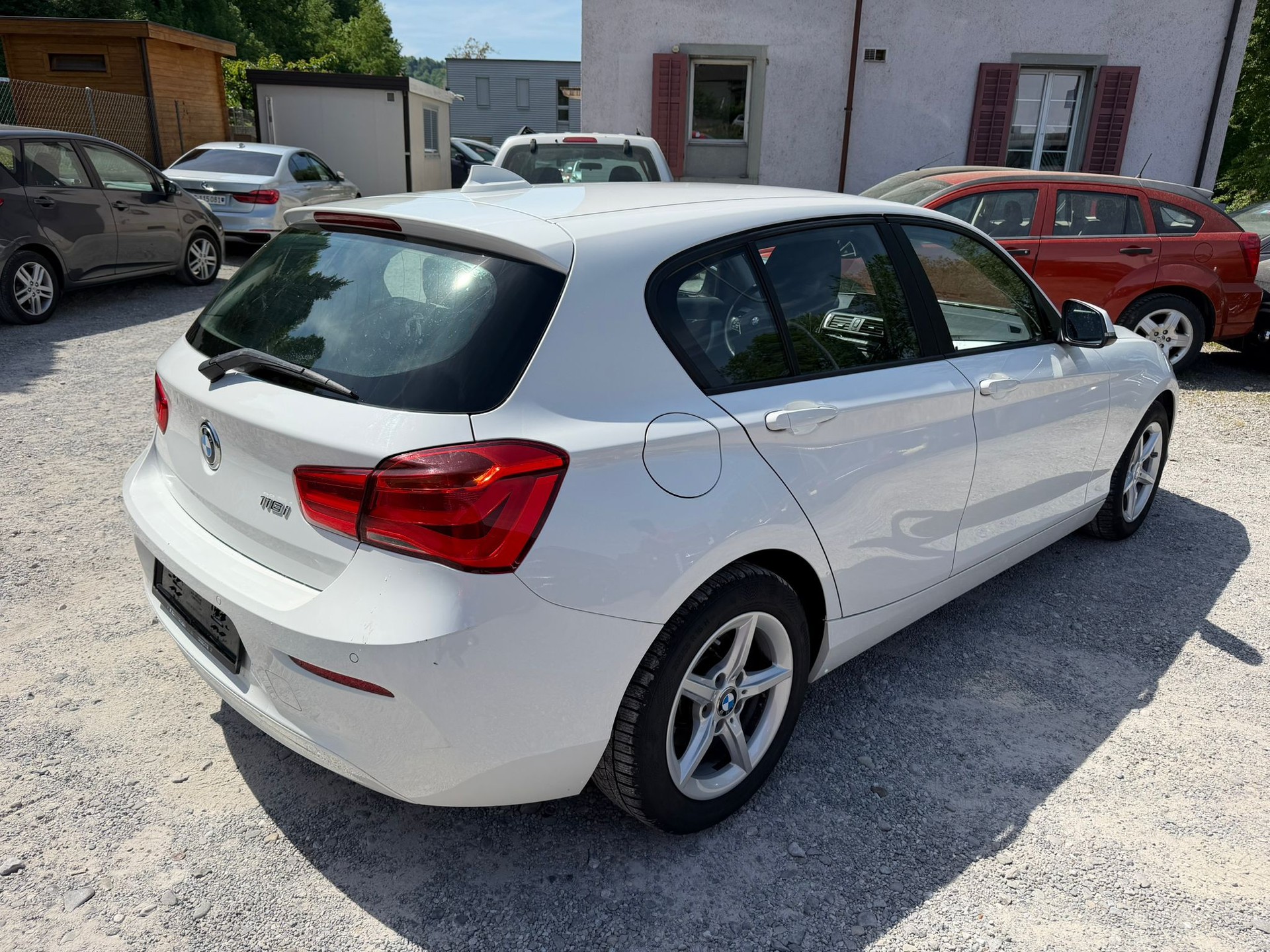 BMW 118i Sport Line Steptronic-image-5