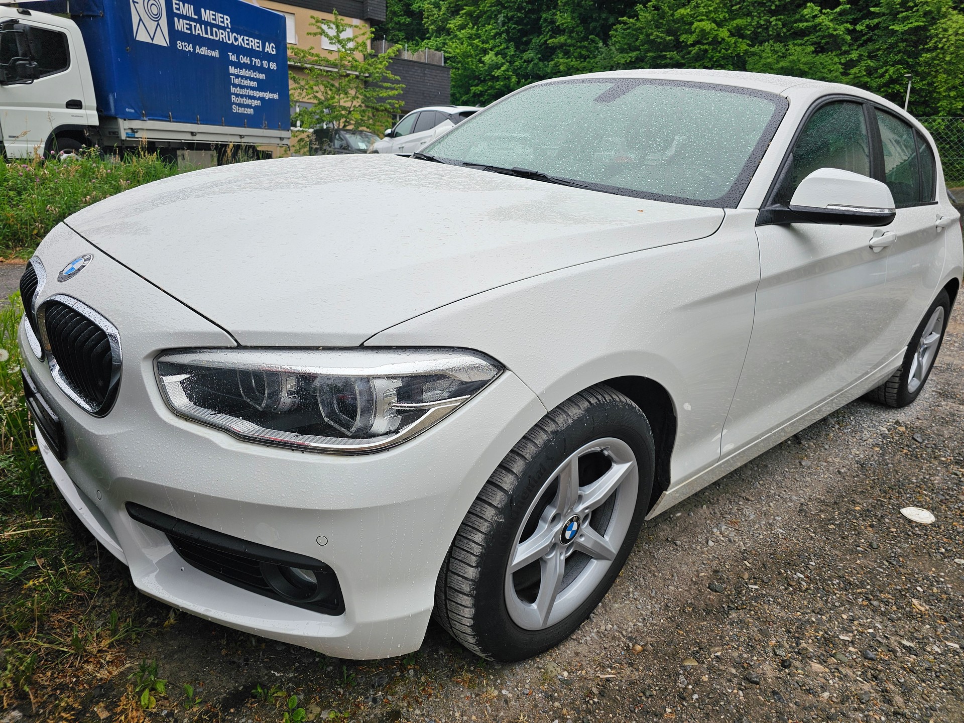 BMW 118i Sport Line Steptronic-image-0