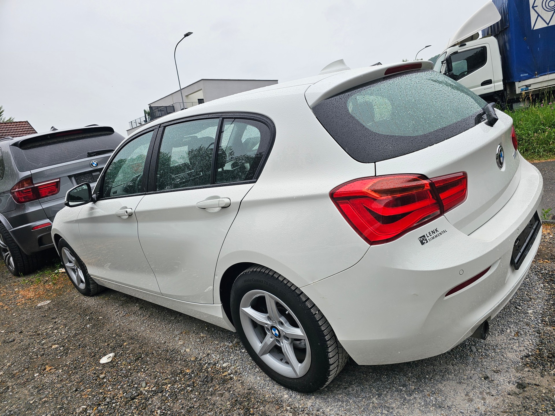 BMW 118i Sport Line Steptronic-image-3