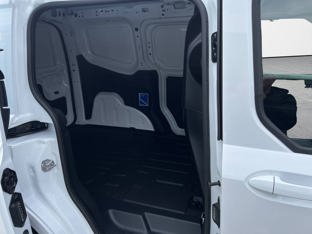 FORD Transit Courier Van 1.0 EcoBoost Trend-image-15