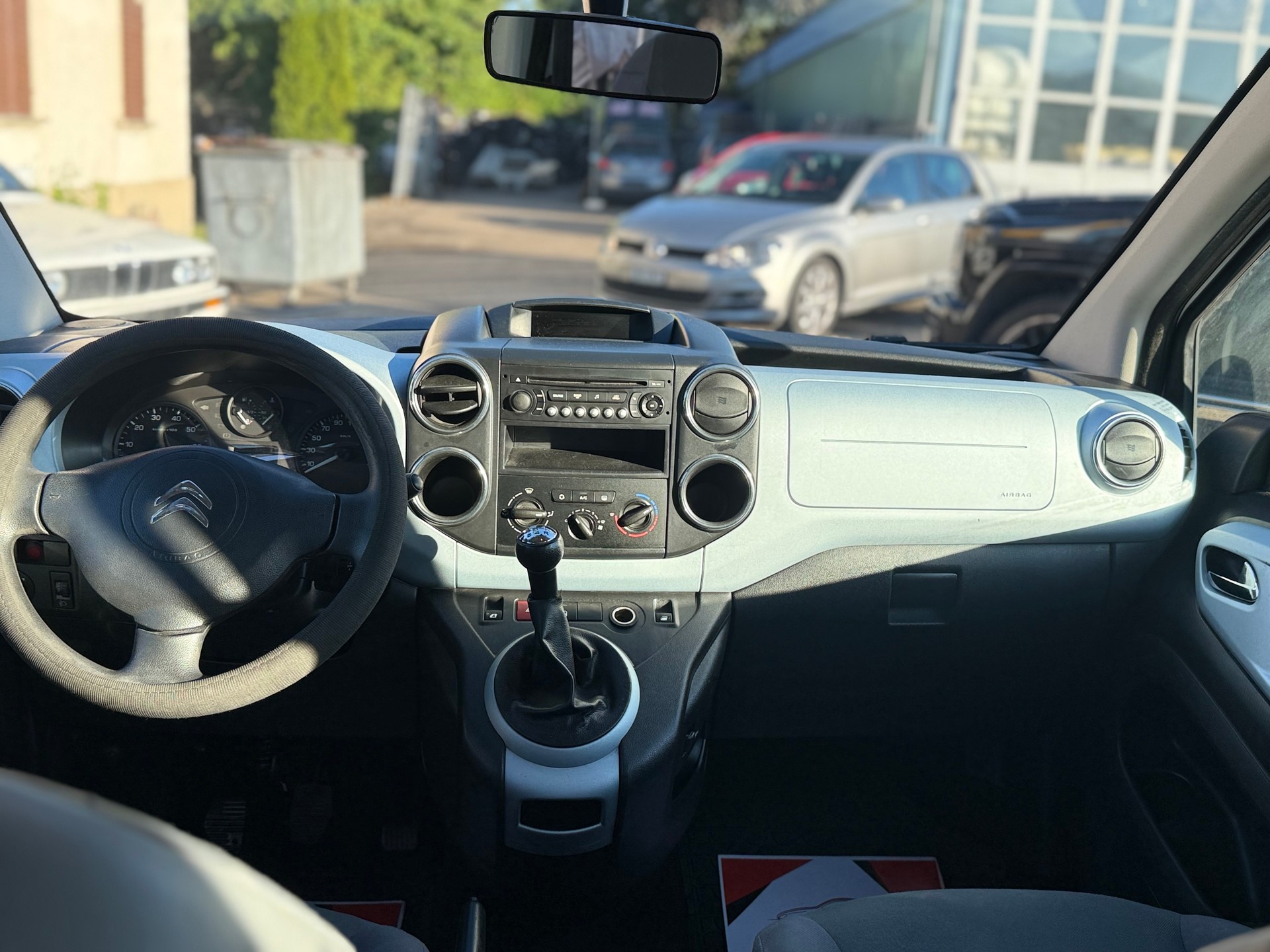 CITROEN Berlingo 1.6 HDi Tonic-image-8