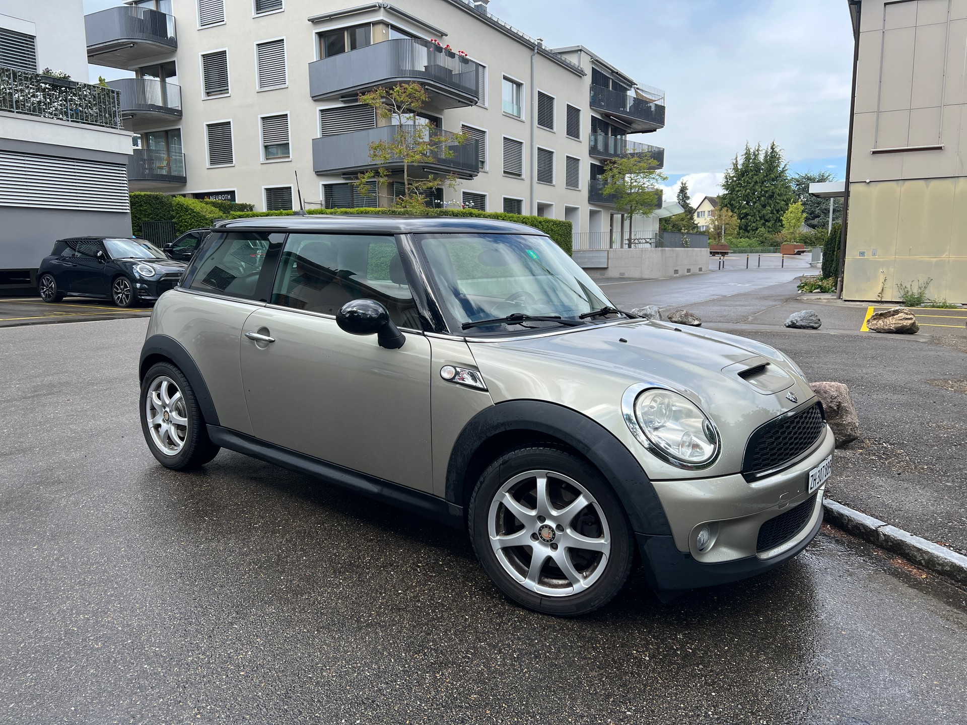 MINI 1.6i Cooper S-image-0