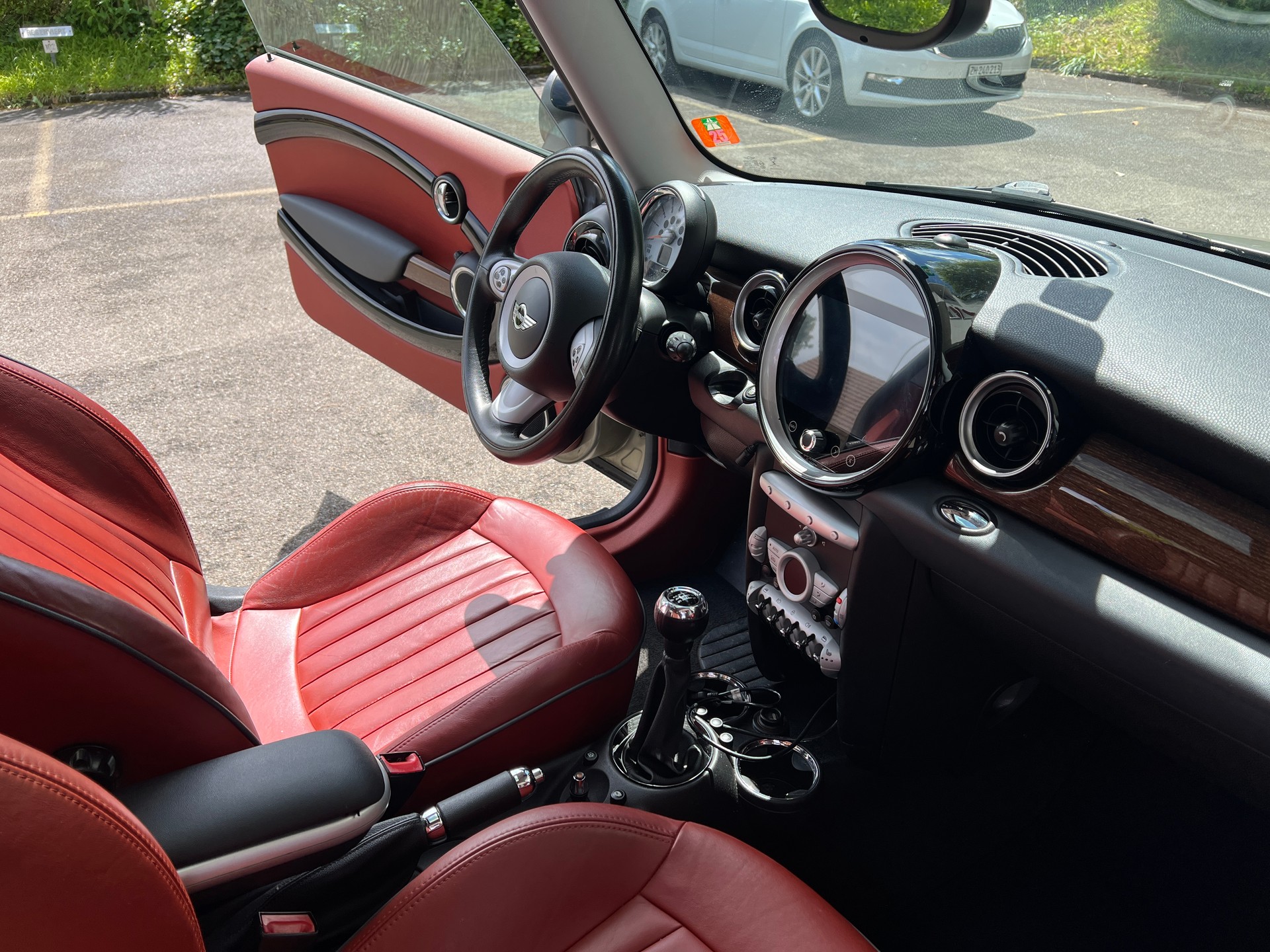MINI 1.6i Cooper S-image-3