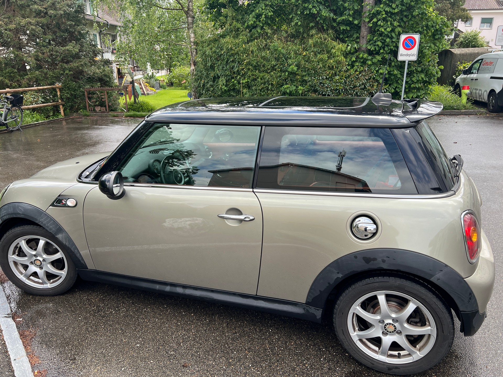 MINI 1.6i Cooper S-image-1