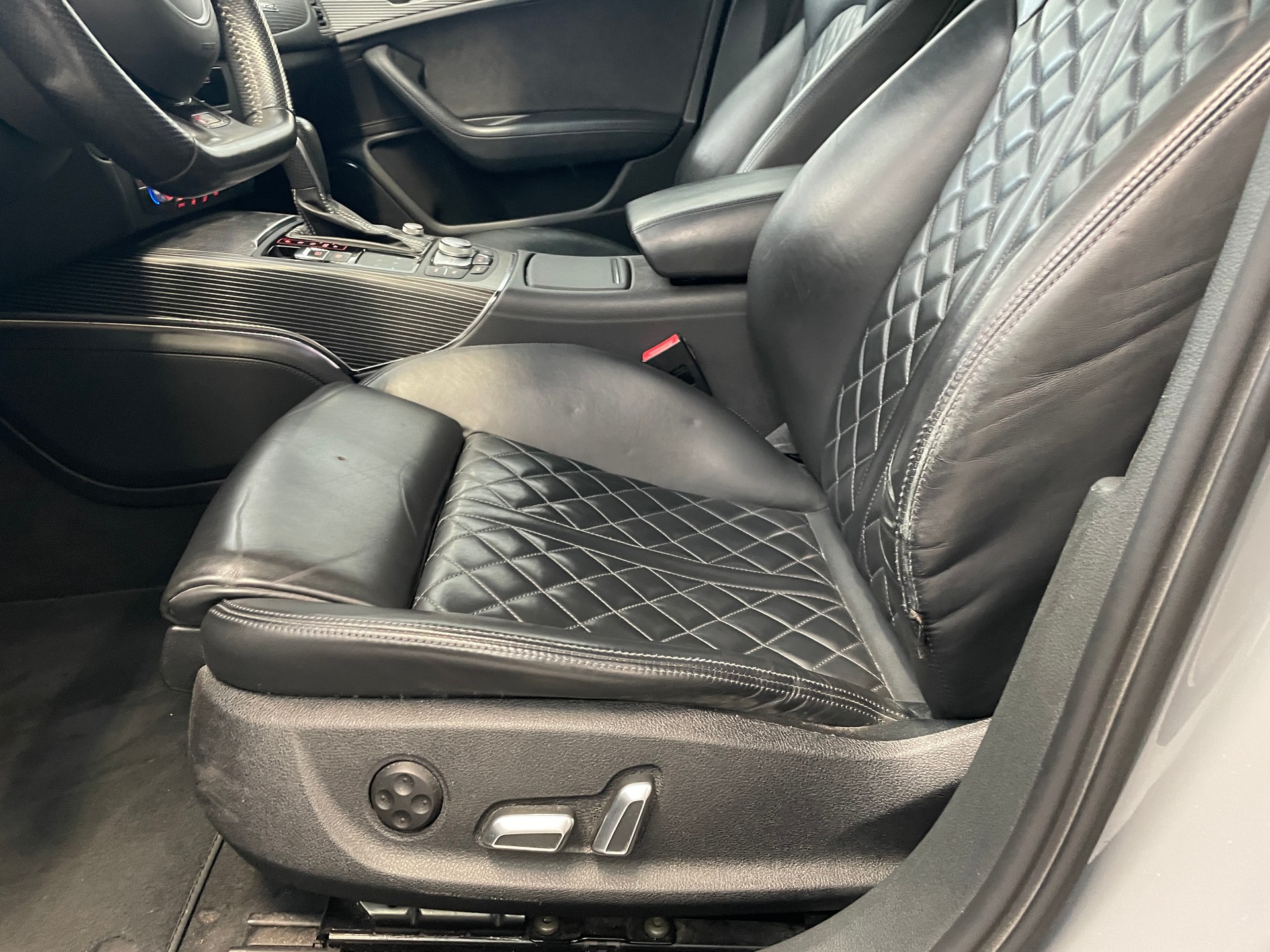 AUDI A6 Avant 3.0 BiTDI V6 qu. competition tiptronic-image-14