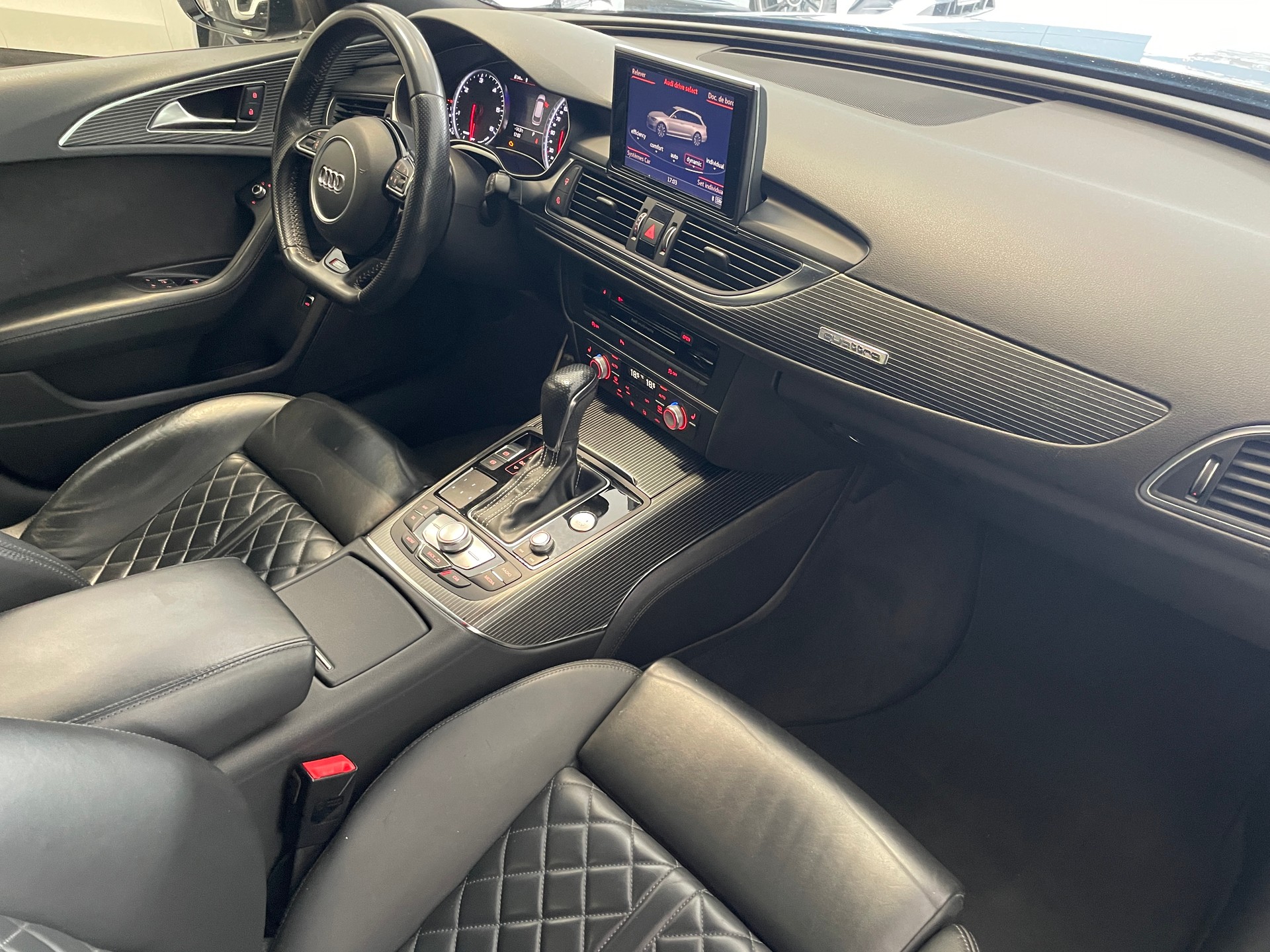 AUDI A6 Avant 3.0 BiTDI V6 qu. competition tiptronic-image-25
