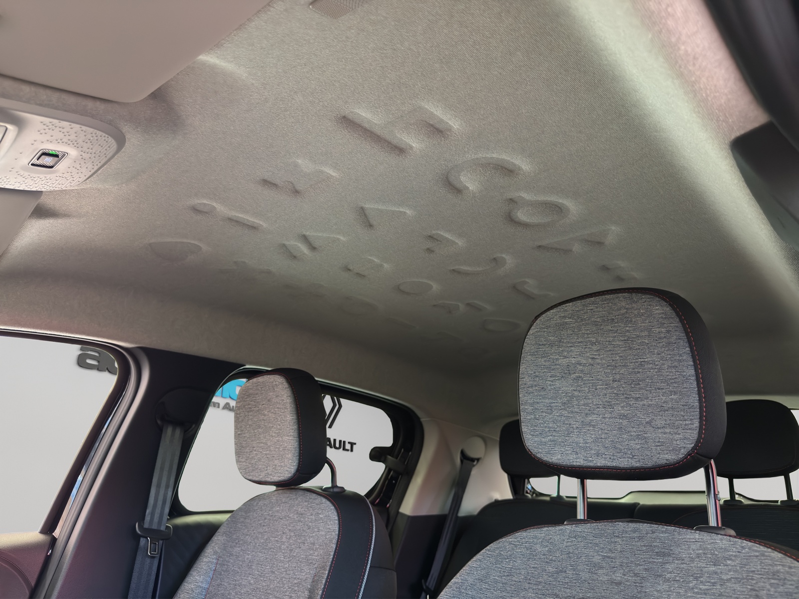 RENAULT Twingo E-Tech Urban Range Techno-image-9