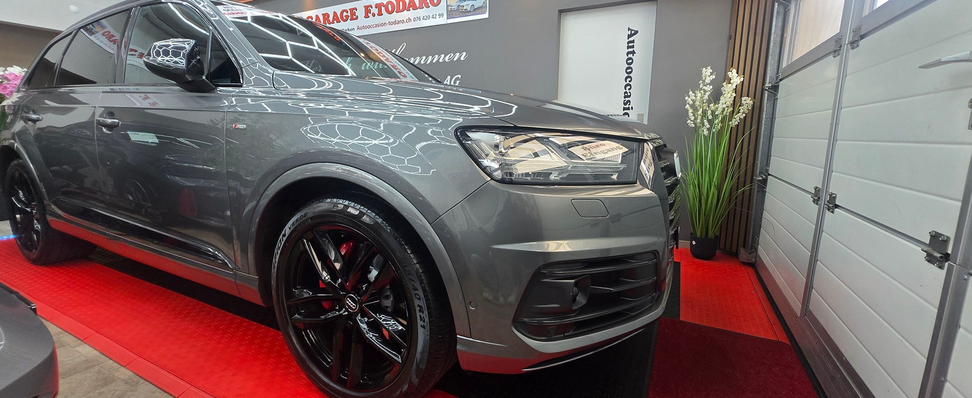 AUDI Q7 3.0 TDI quattro tiptronic S line-image-31