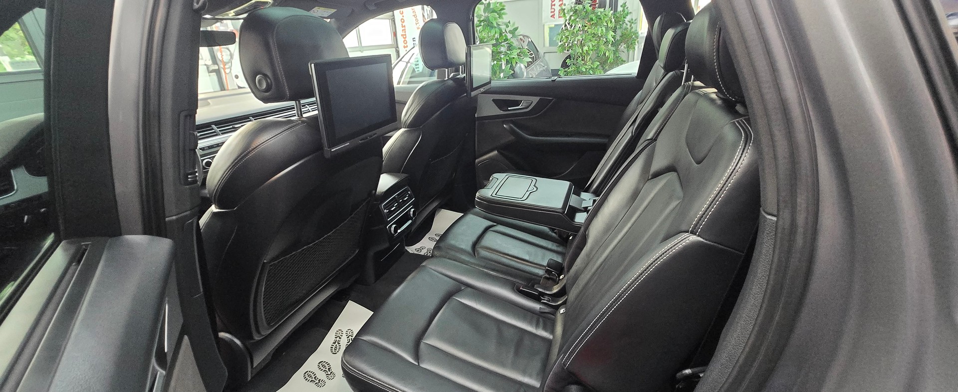 AUDI Q7 3.0 TDI quattro tiptronic S line-image-8