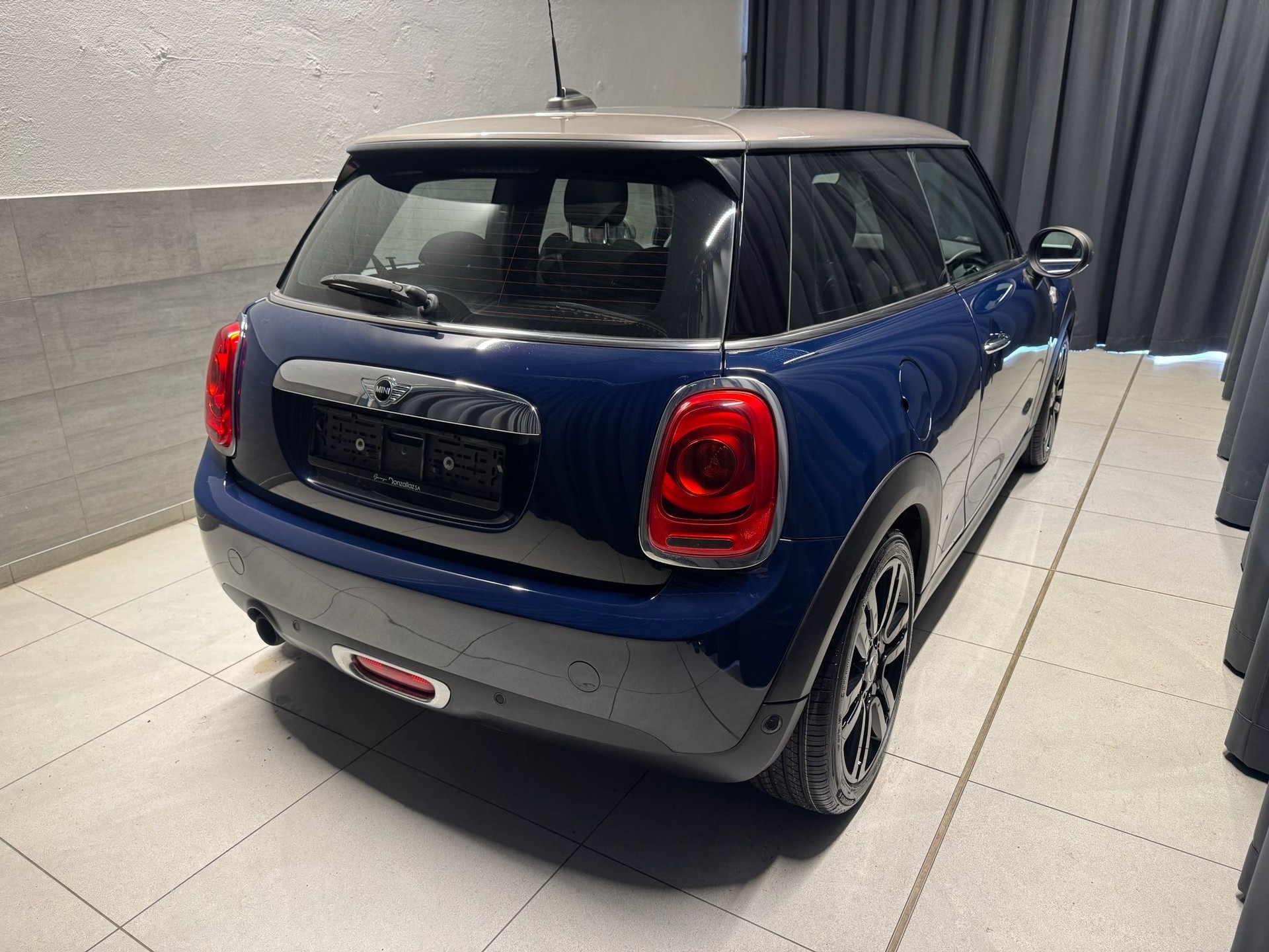 MINI Cooper Steptronic-image-5