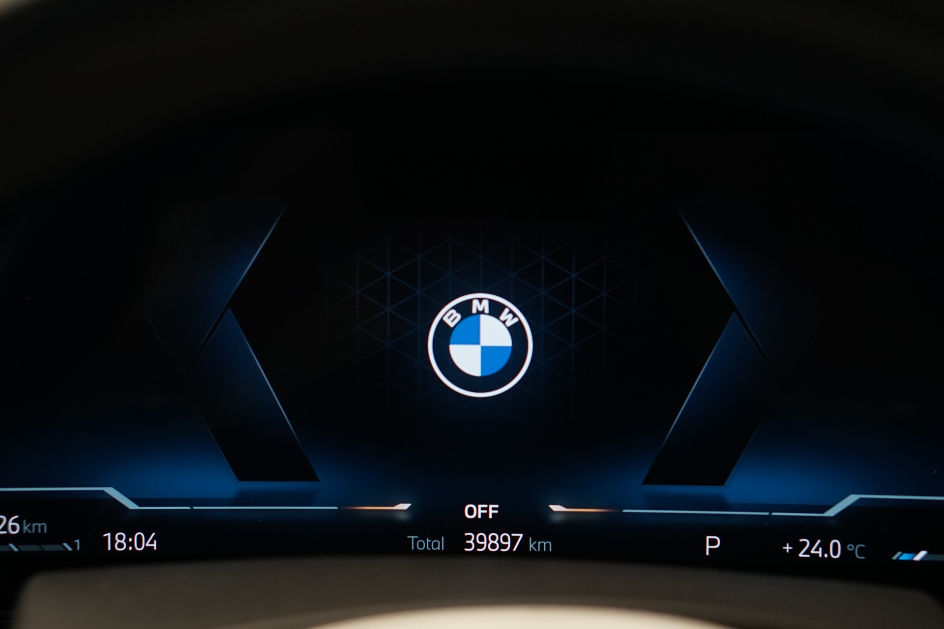 BMW X5 xDrive 48V 40d M Sport Pro Steptronic *7 Sitze* *CH-Fahrzeug*-image-32