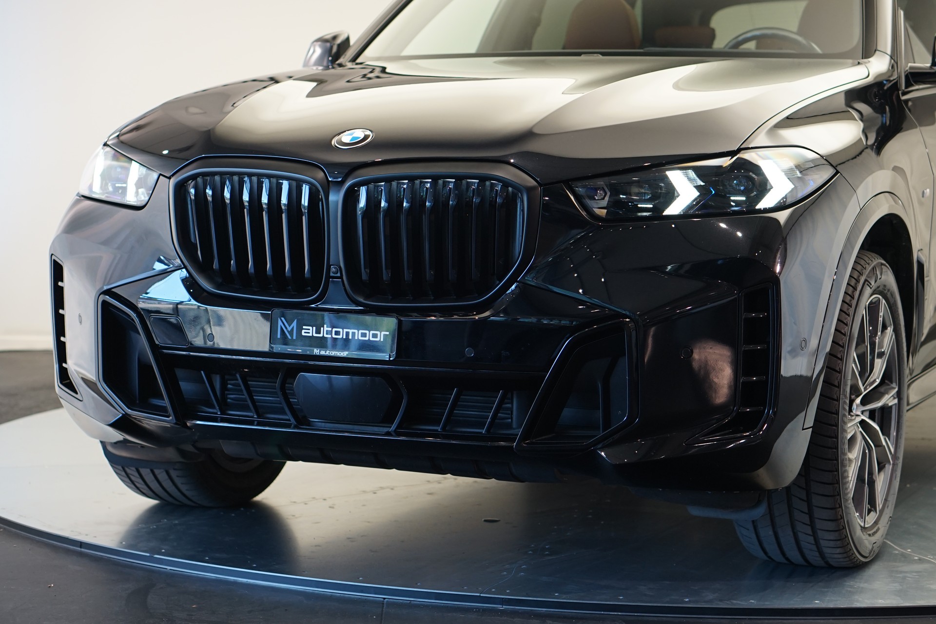 BMW X5 xDrive 48V 40d M Sport Pro Steptronic *7 Sitze* *CH-Fahrzeug*-image-47