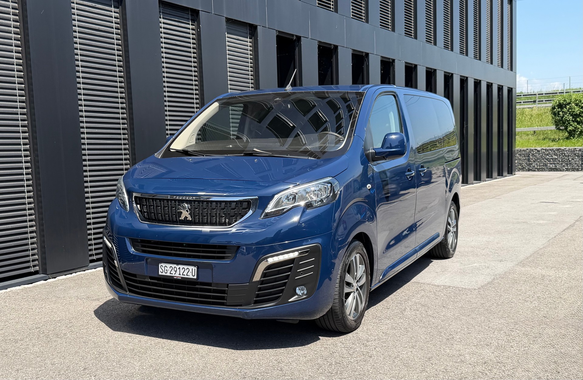 PEUGEOT Traveller 1.6 BlueHDi Active ♦️NEUER DPF*Ab MFK & Service♦️-image-8