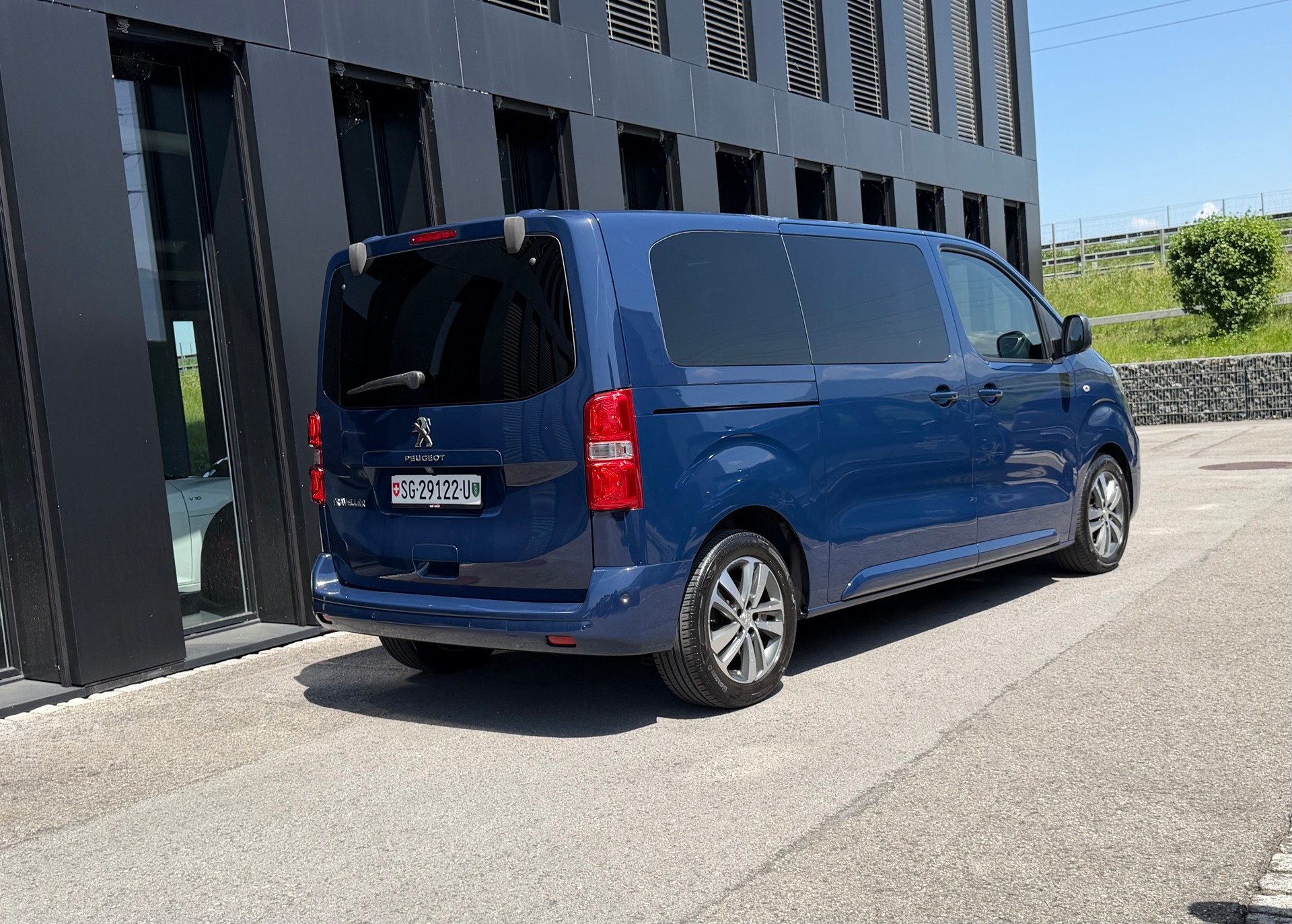 PEUGEOT Traveller 1.6 BlueHDi Active ♦️NEUER DPF*Ab MFK & Service♦️-image-5