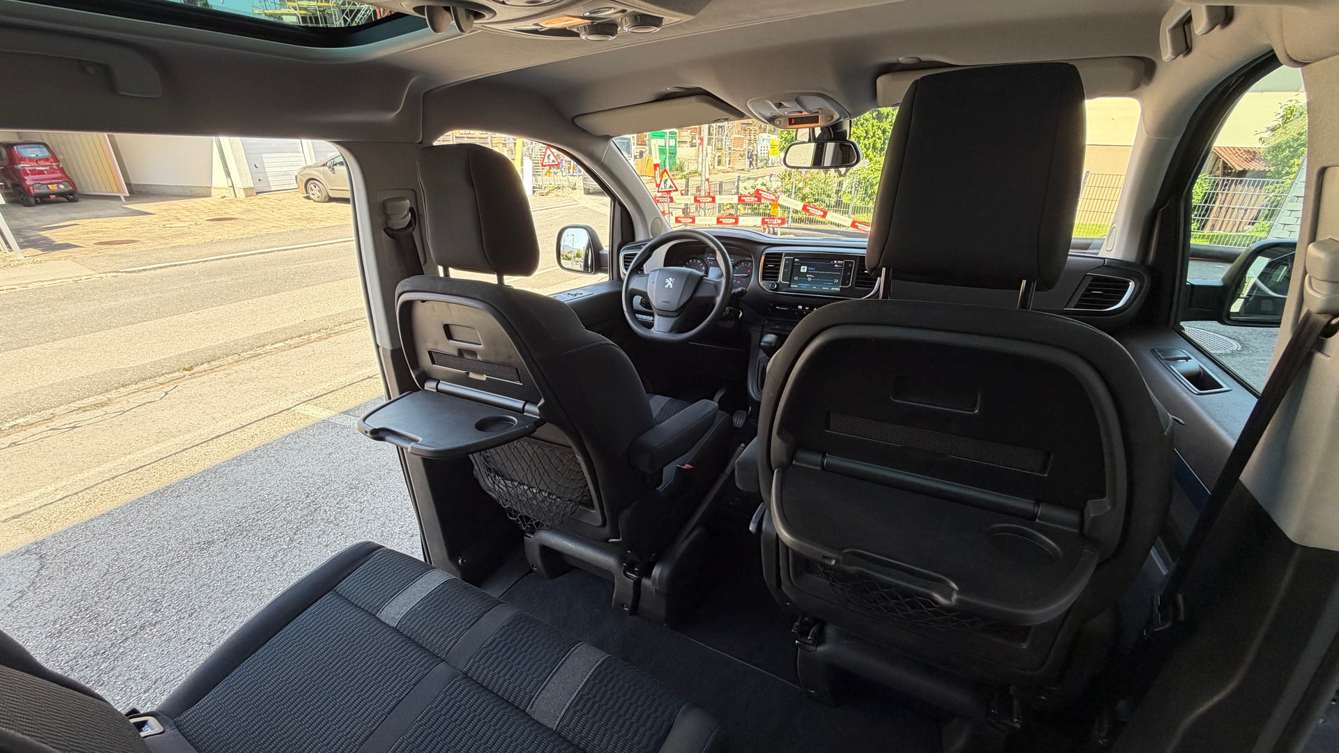 PEUGEOT Traveller 1.6 BlueHDi Active ♦️NEUER DPF*Ab MFK & Service♦️-image-19