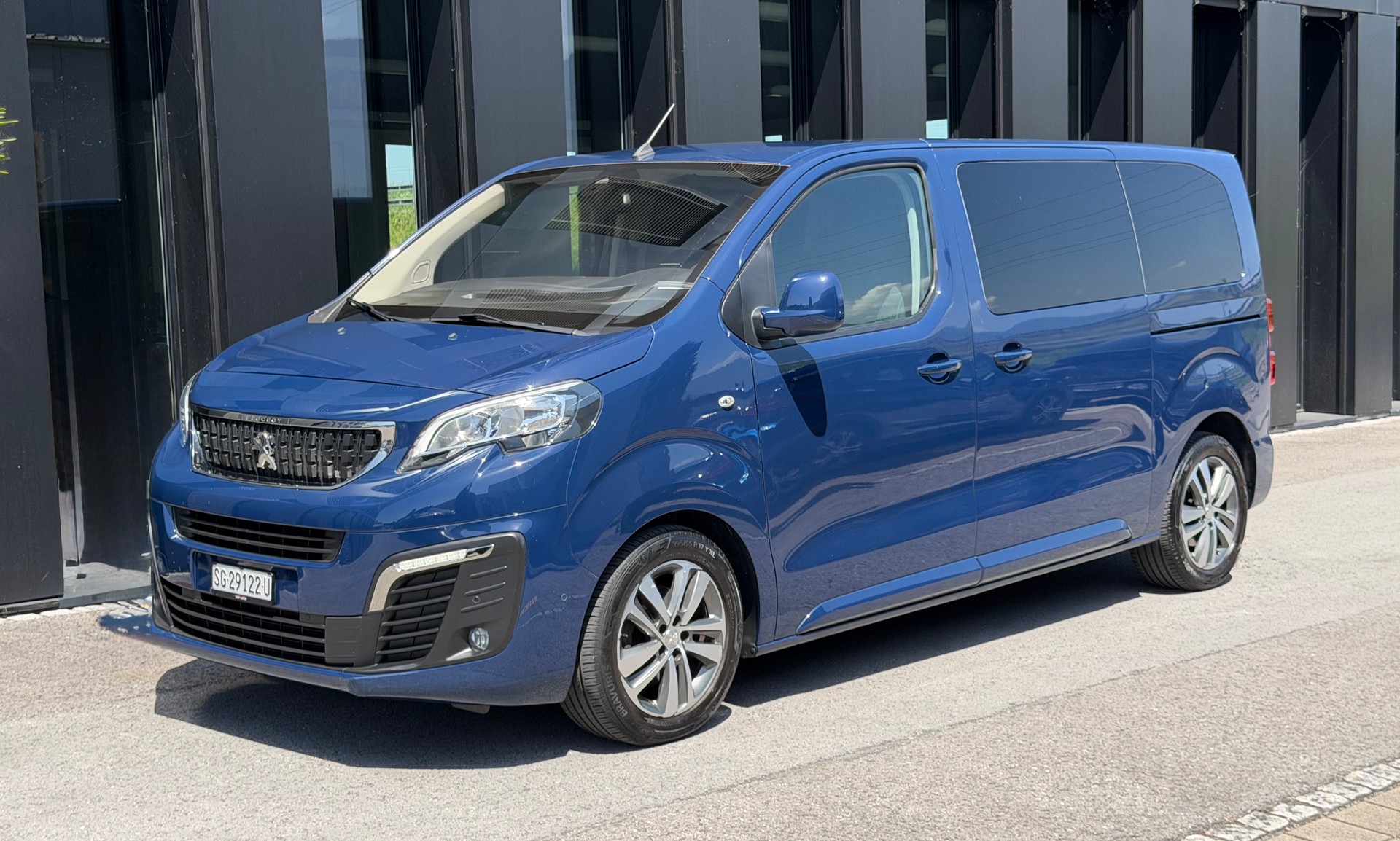 PEUGEOT Traveller 1.6 BlueHDi Active ♦️NEUER DPF*Ab MFK & Service♦️-image-6