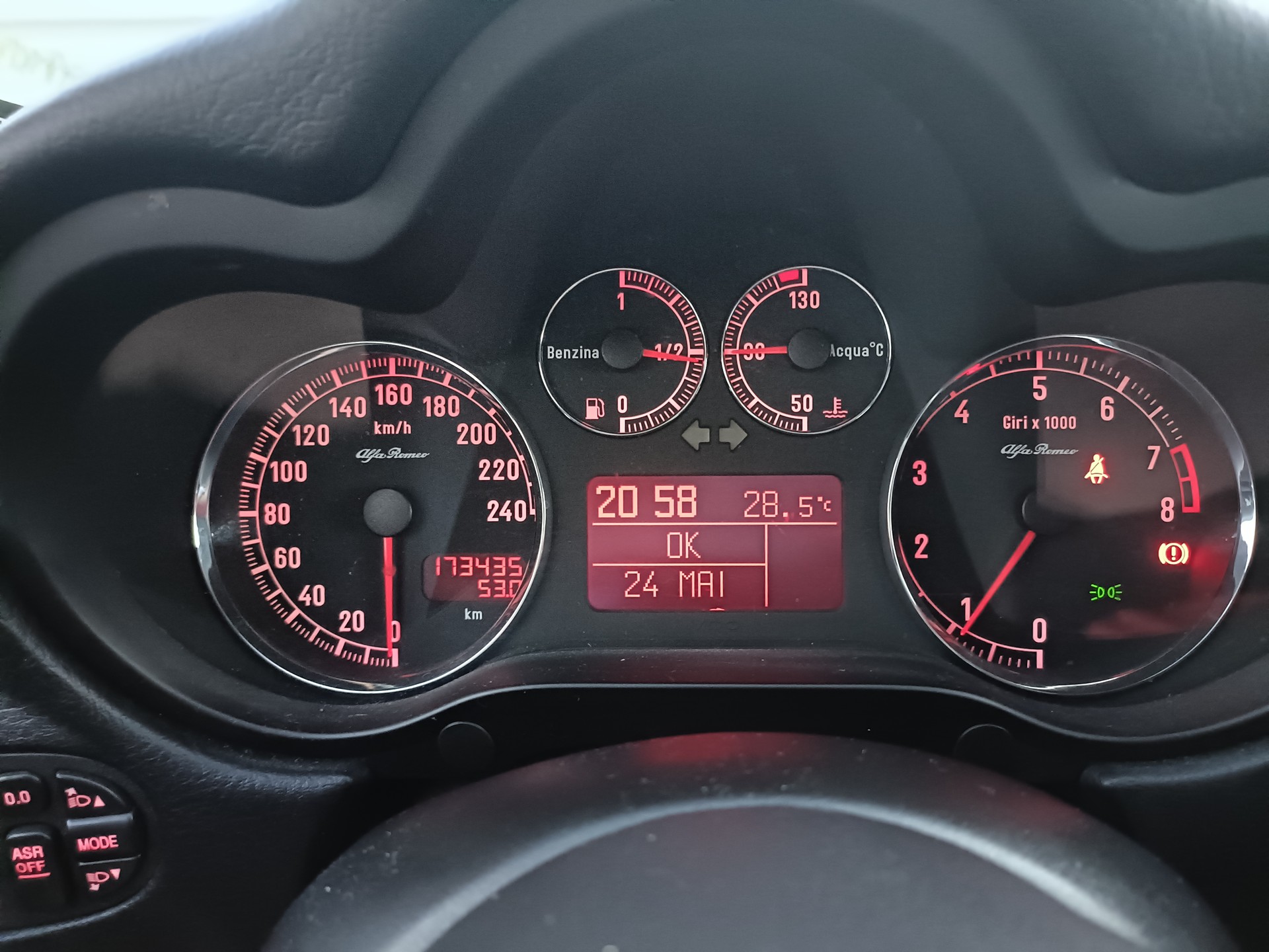 ALFA ROMEO 2.0 TS Sport TI-image-2