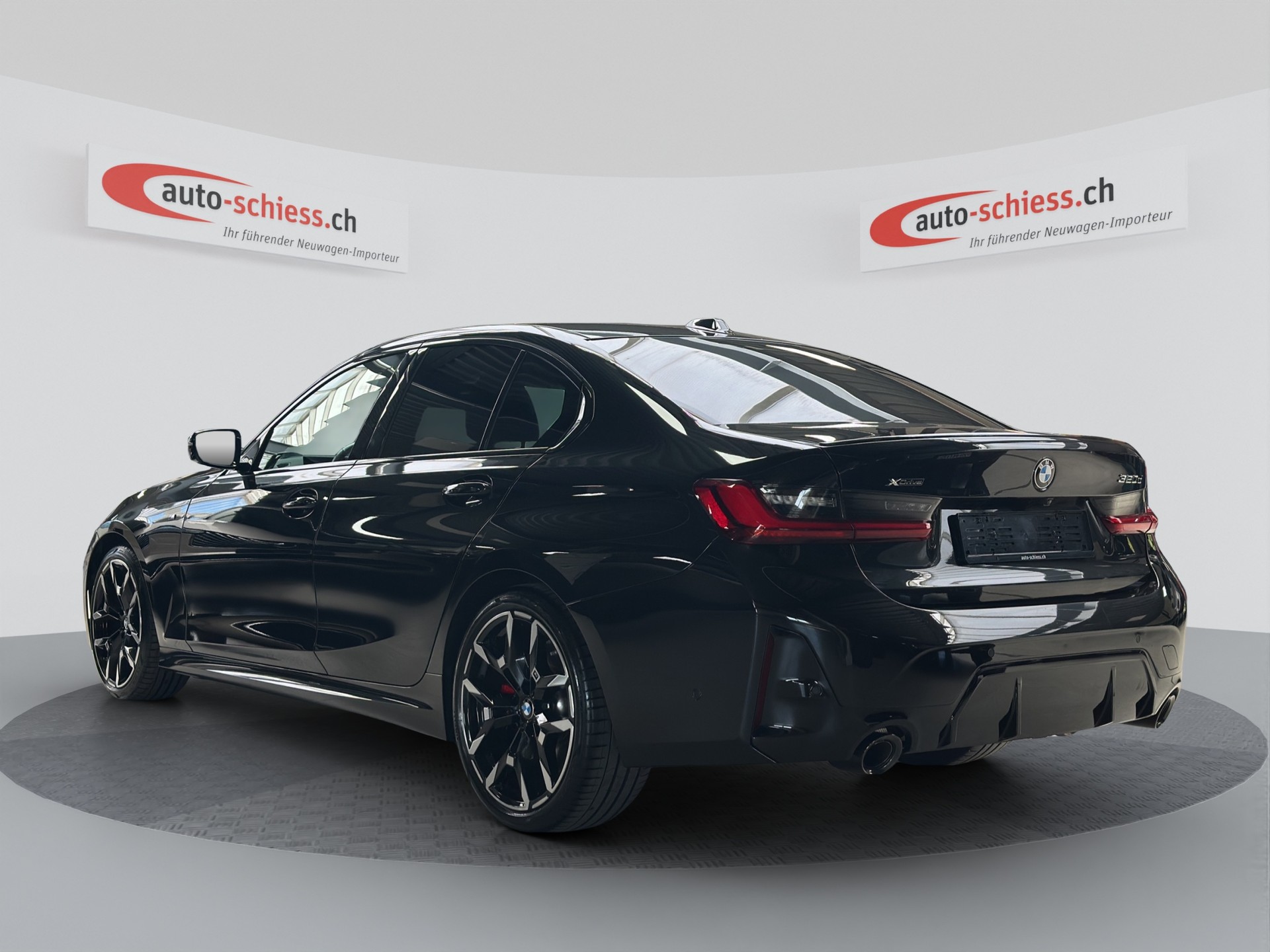 BMW 320d xDrive 48V M Sport Pro Shadow Line Steptronic-image-2