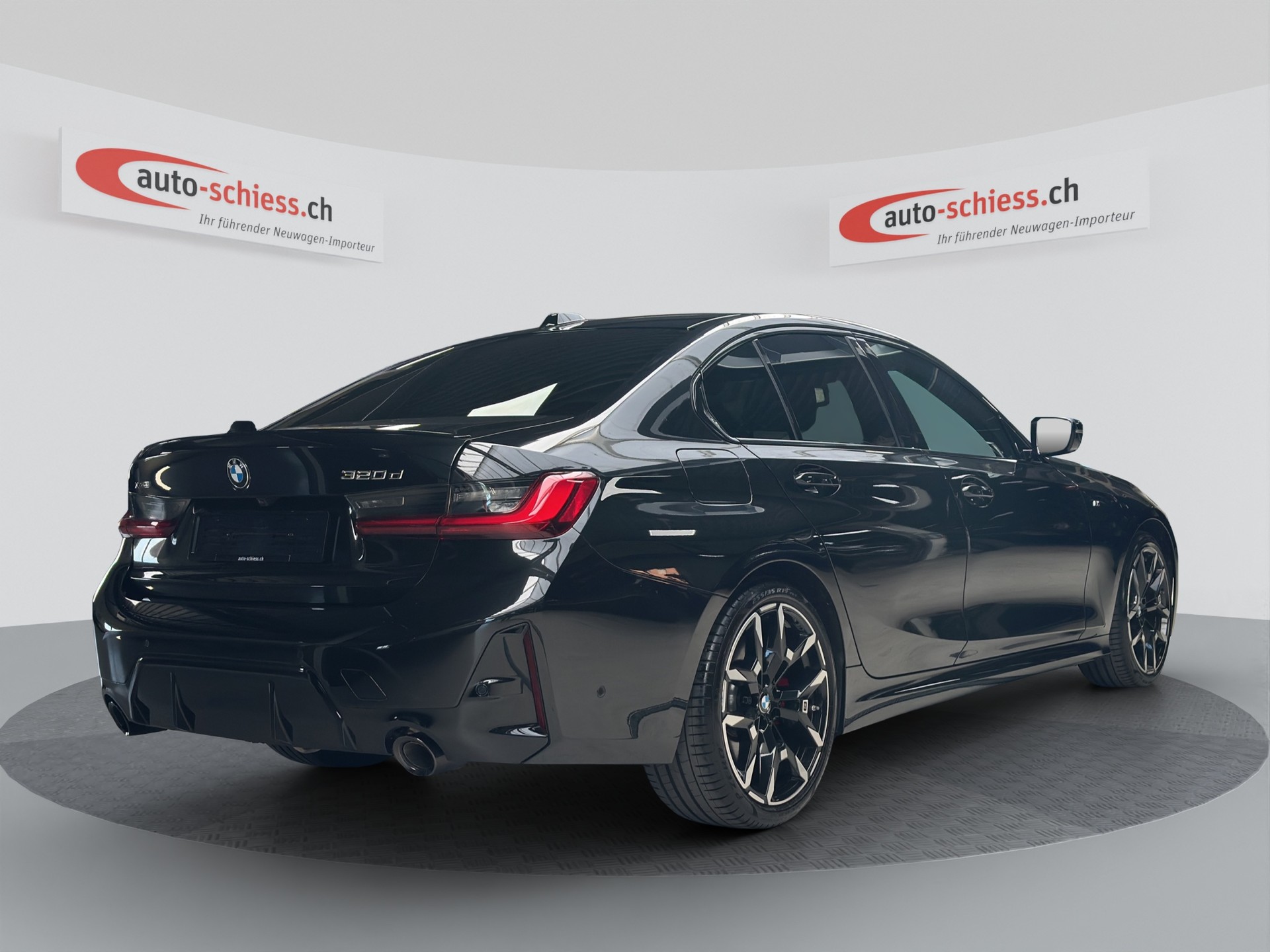 BMW 320d xDrive 48V M Sport Pro Shadow Line Steptronic-image-4