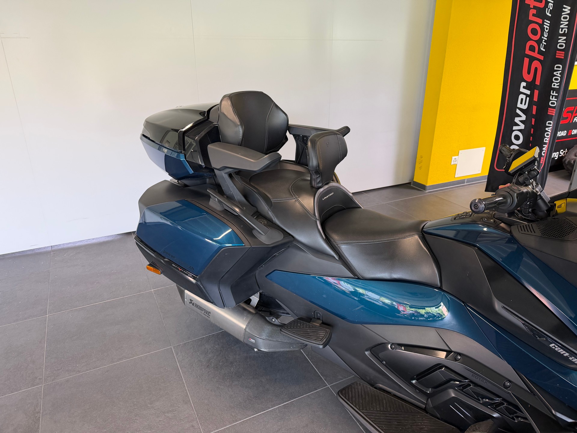 CAN-AM Spyder RT-LTD Dark Edition SE6-image-4
