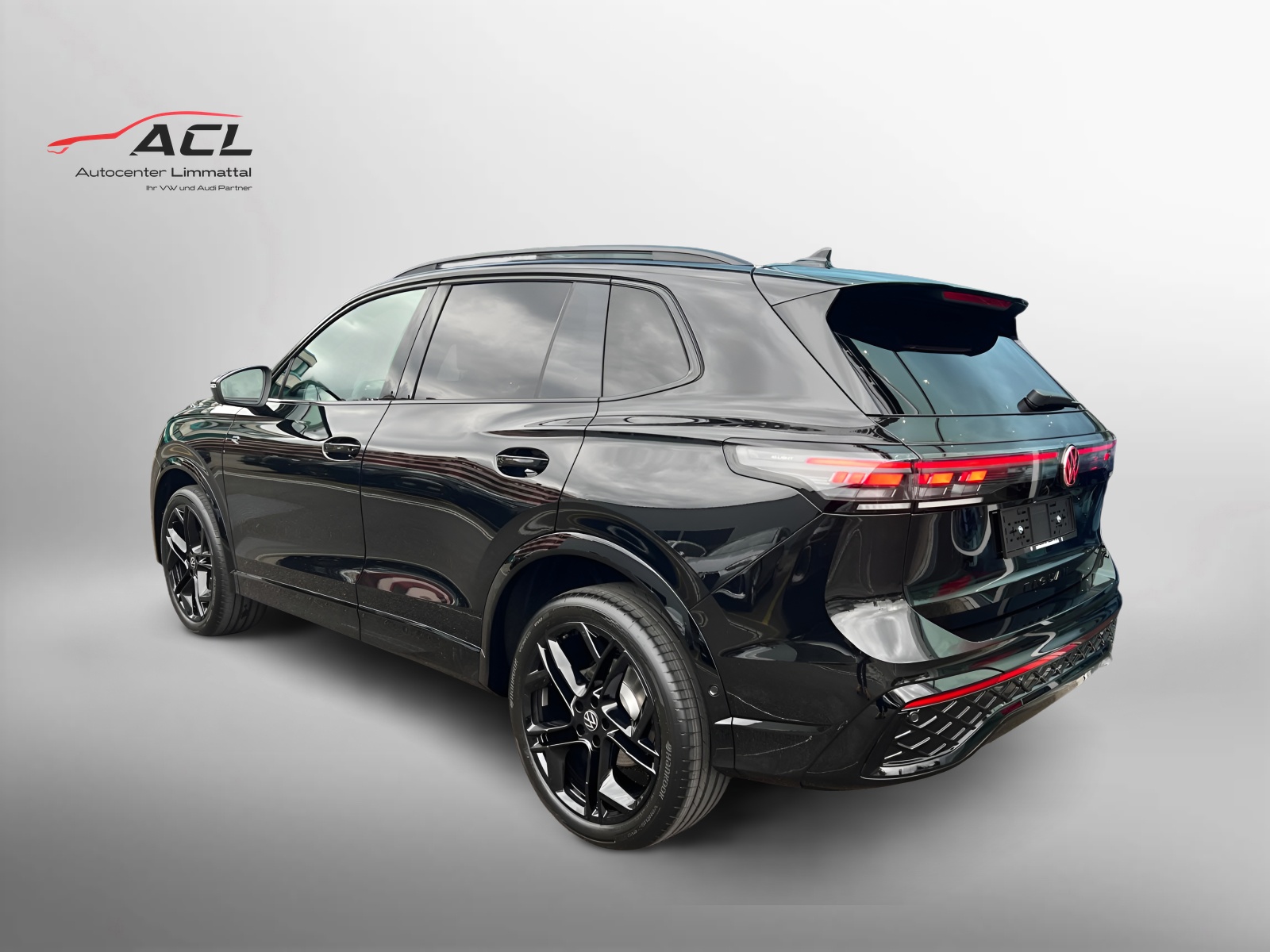 VW Tiguan R-Line 2.0TDI 193PS 4Motion DSG-image-8