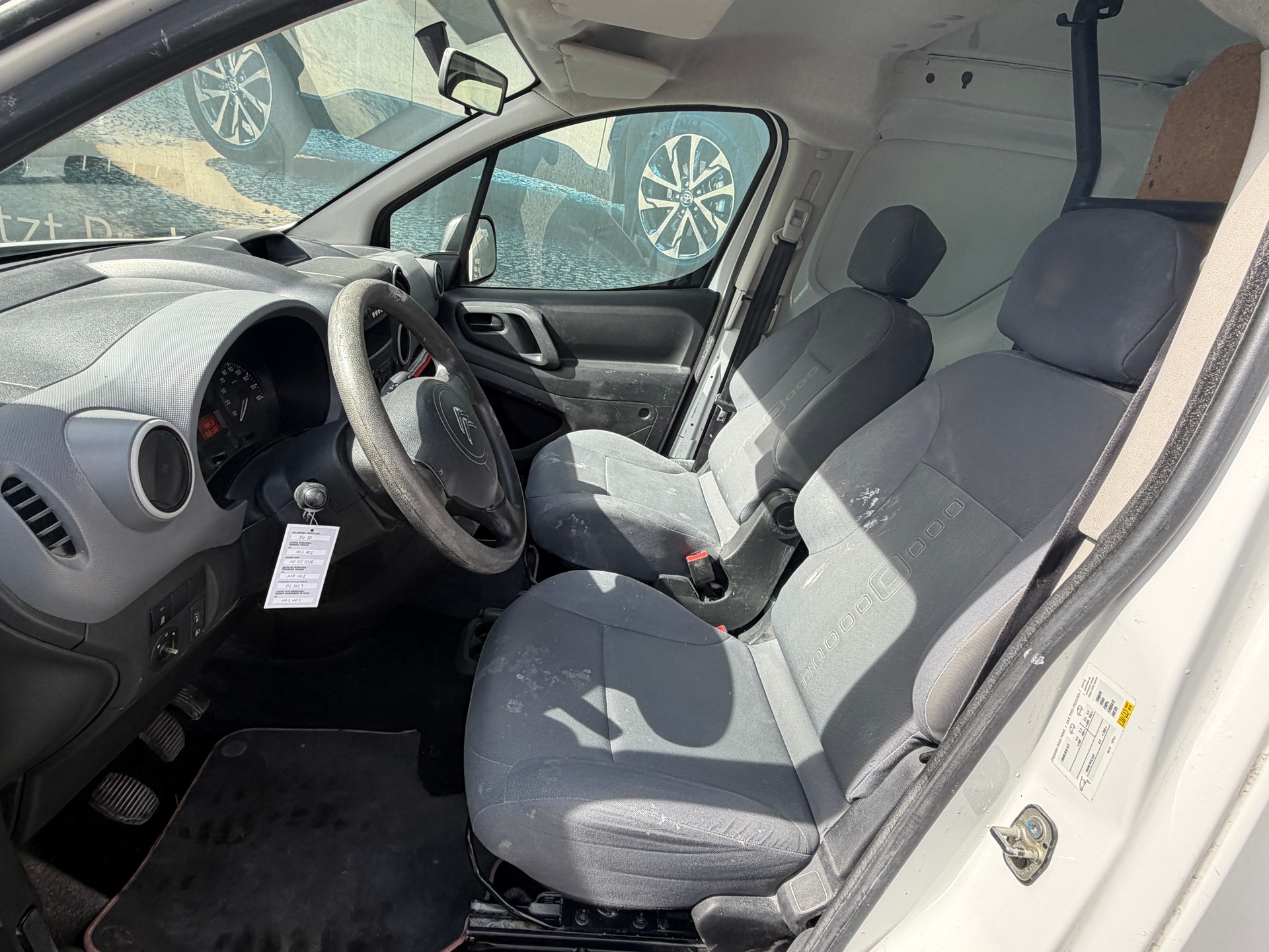 CITROEN Berlingo 1.6VTi 600-image-8