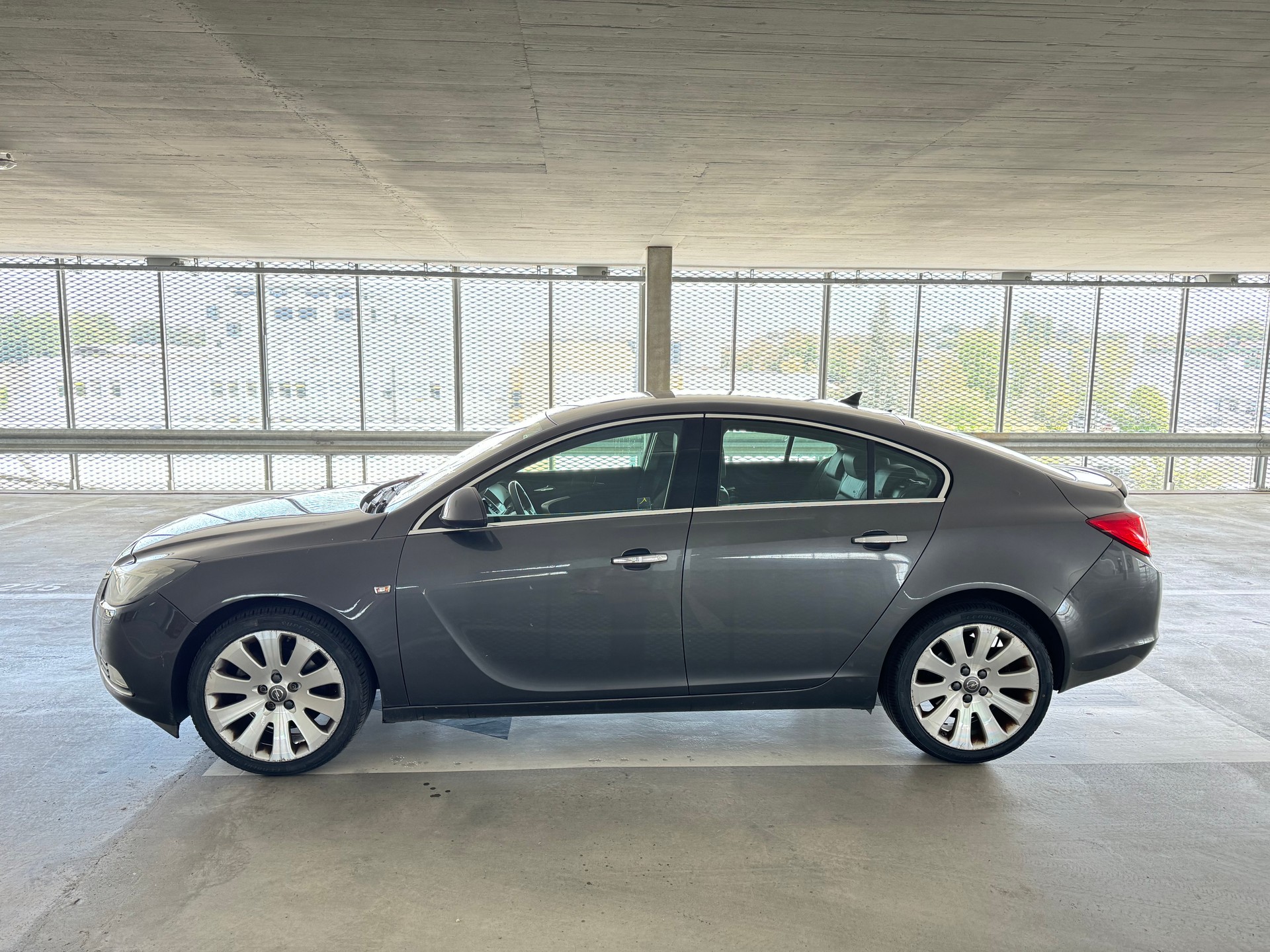 OPEL Insignia 2.0 CDTI Edition Automatic-image-3