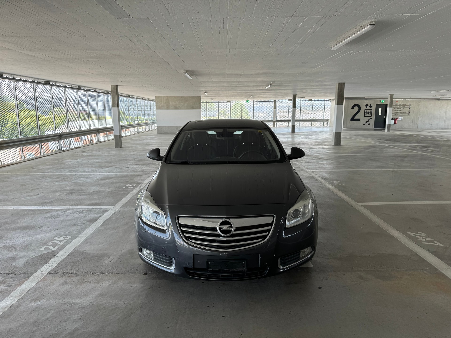 OPEL Insignia 2.0 CDTI Edition Automatic-image-1