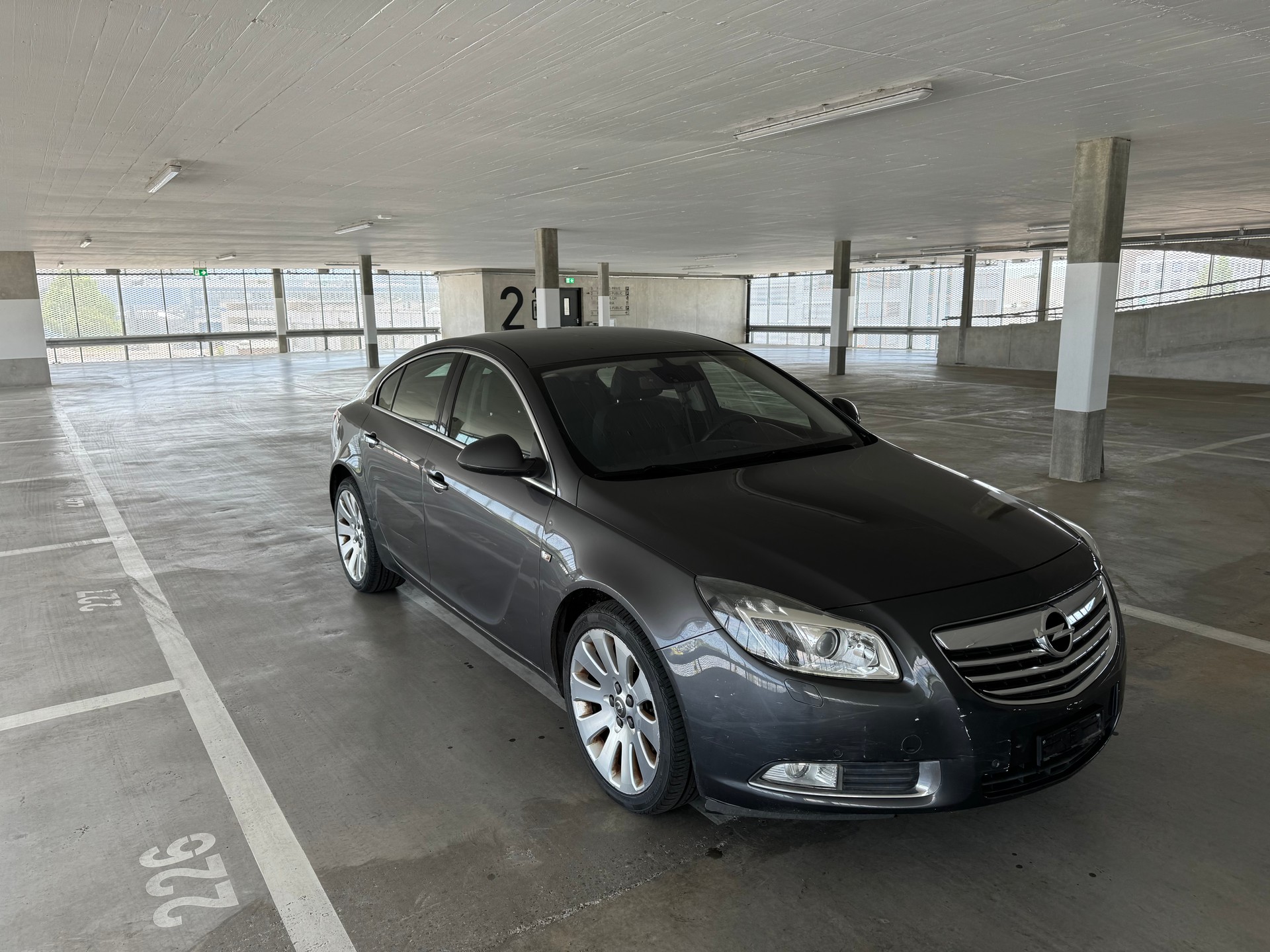 OPEL Insignia 2.0 CDTI Edition Automatic-image-2