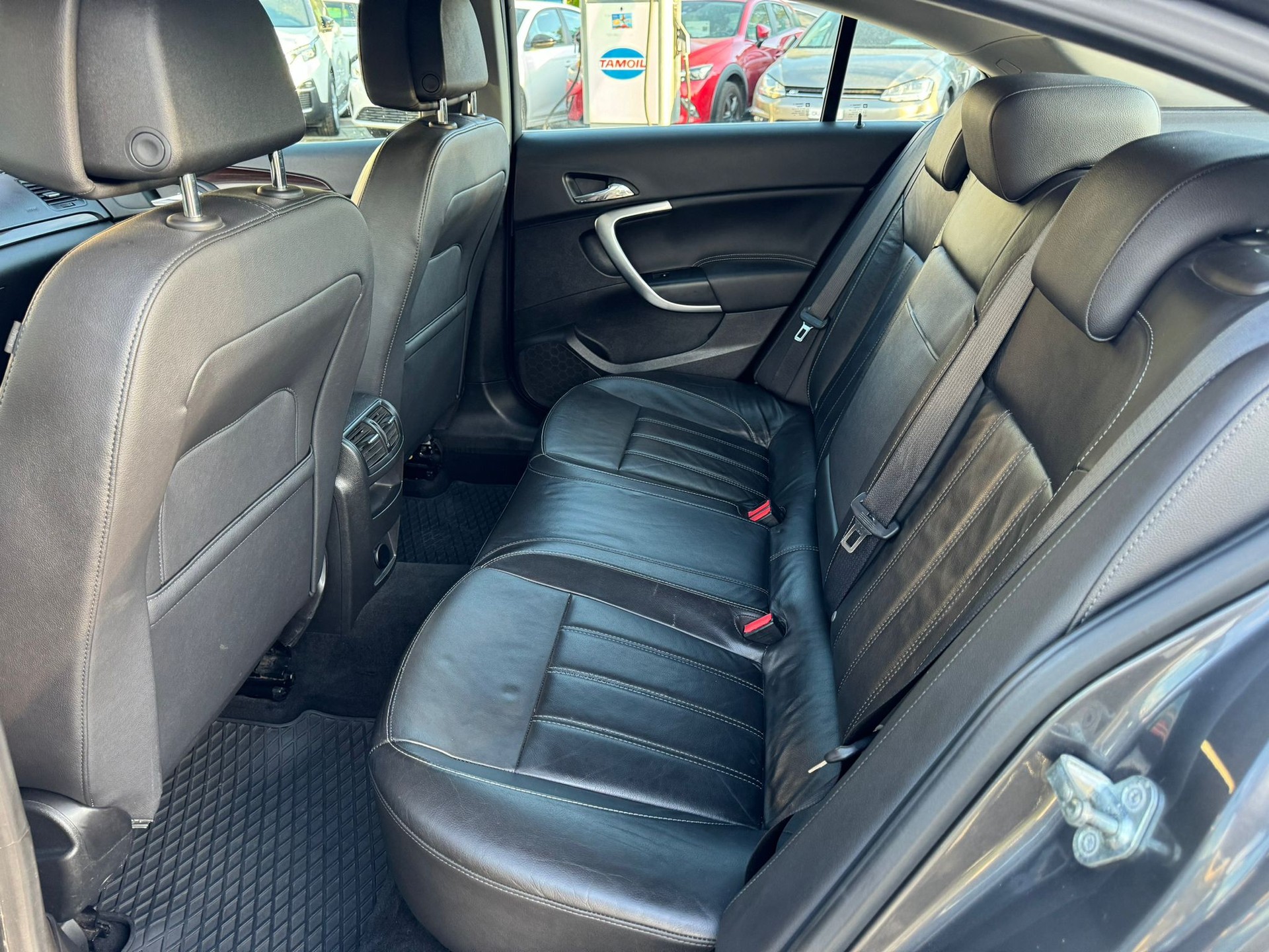 OPEL Insignia 2.0 CDTI Edition Automatic-image-13