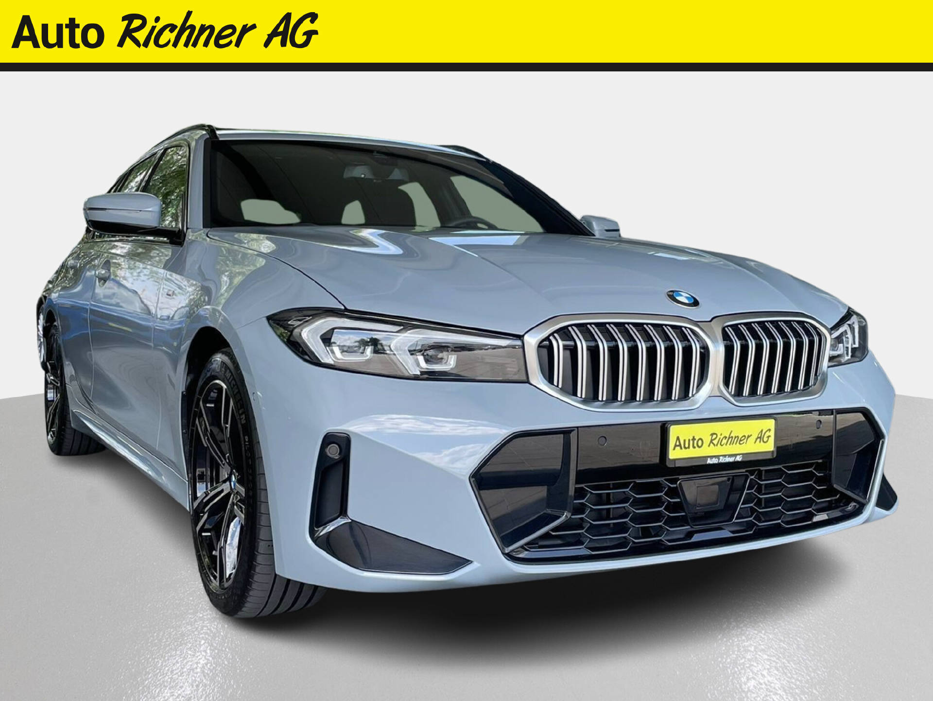 BMW 330i xDrive SAG Touring-image-0