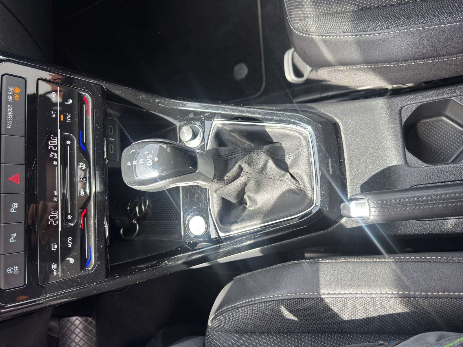 VW T-Cross 1.5 TSI EVO ACT Style Selection DSG-image-14