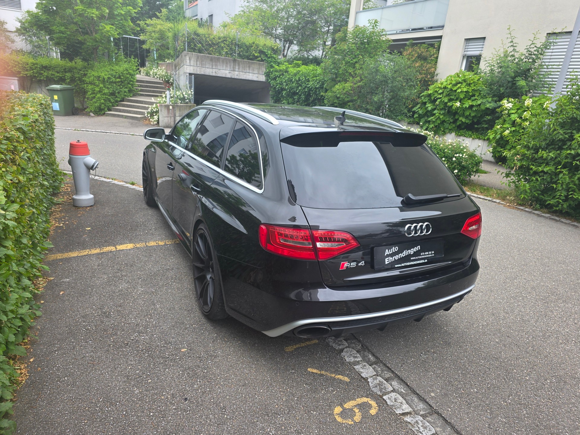 AUDI RS4 Avant 4.2 FSI V8 quattro S-tronic-image-6