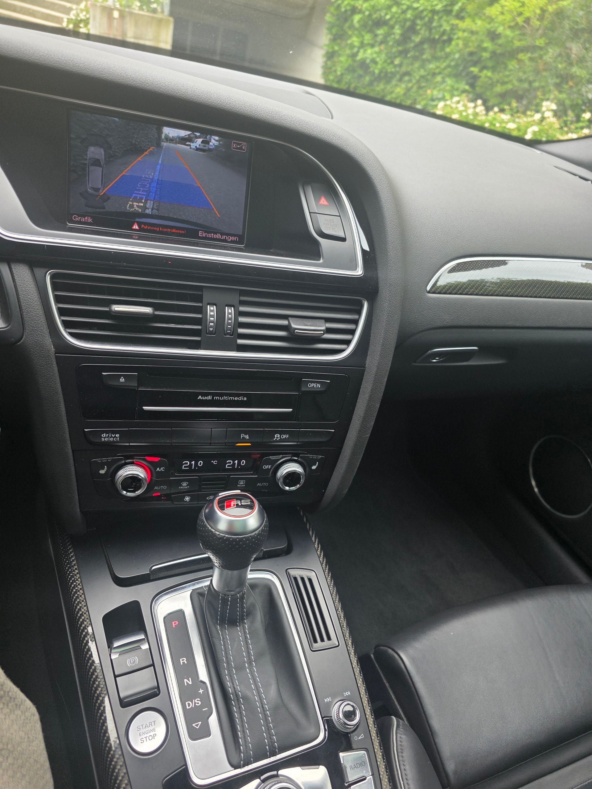 AUDI RS4 Avant 4.2 FSI V8 quattro S-tronic-image-15