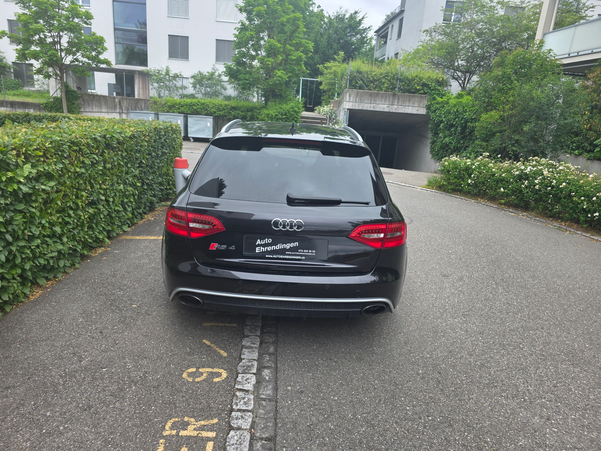 AUDI RS4 Avant 4.2 FSI V8 quattro S-tronic-image-5