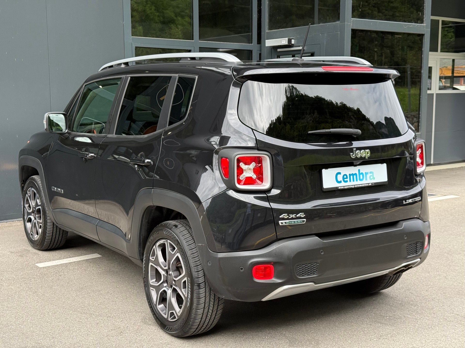 JEEP Renegade 2.0 CRD Limited AWD + Low Range 9ATX-image-3