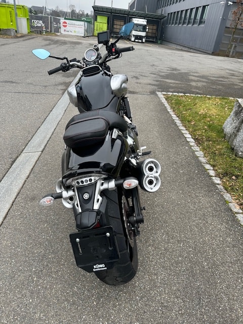 YAMAHA 1700-showroom-element-2