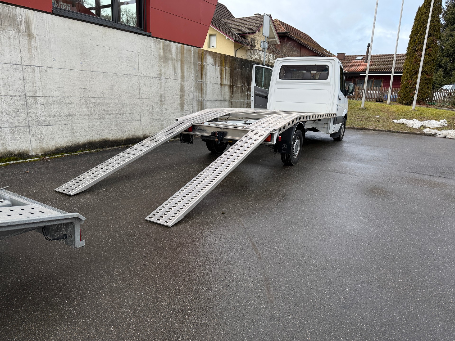 MERCEDES-BENZ Autotransporter 1600kg Nutzlast mit Anhänger-image-14