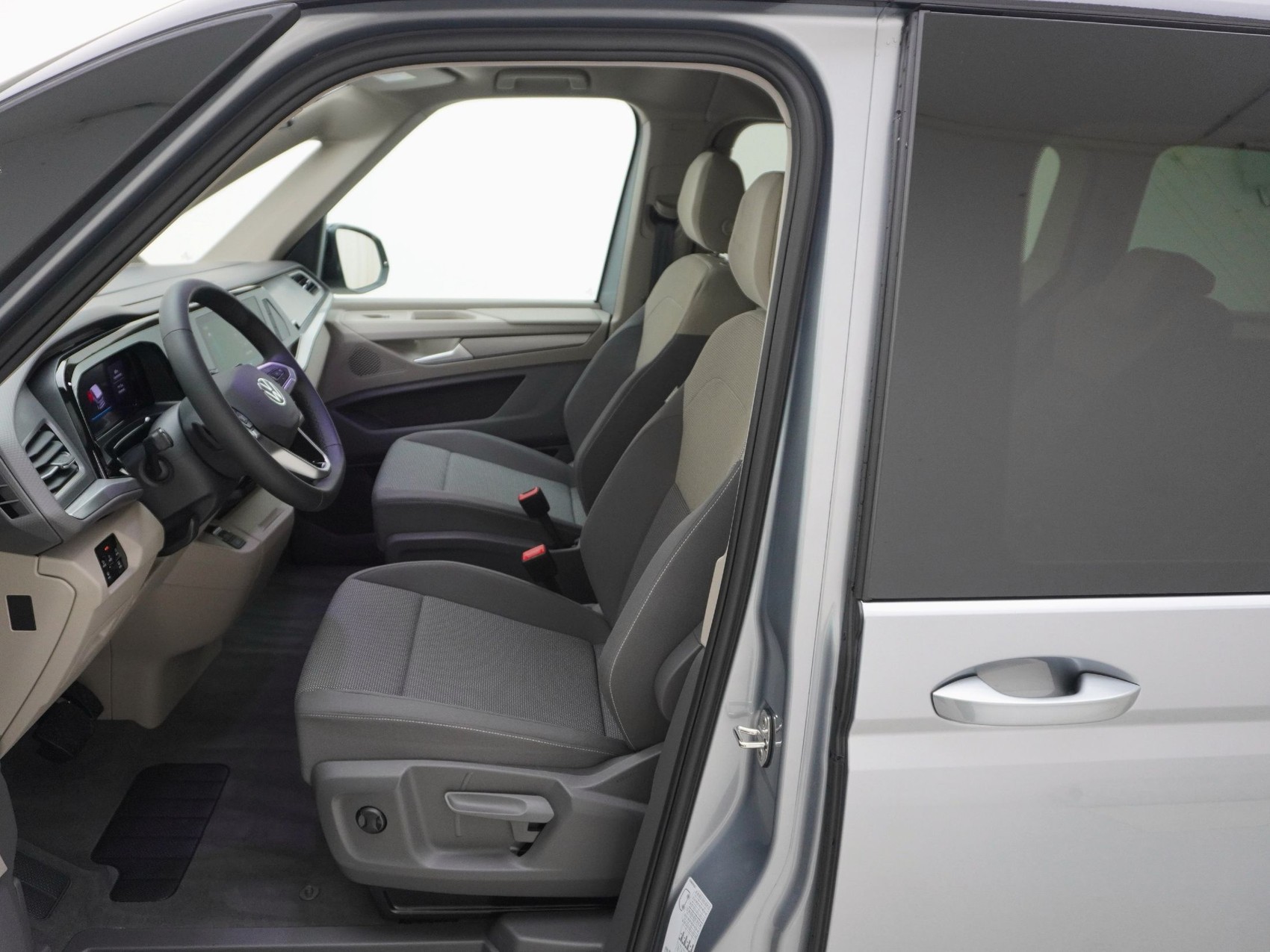 VW Multivan lang 1.5 TSI eHybrid Life Edition 4Motion DSG-image-12