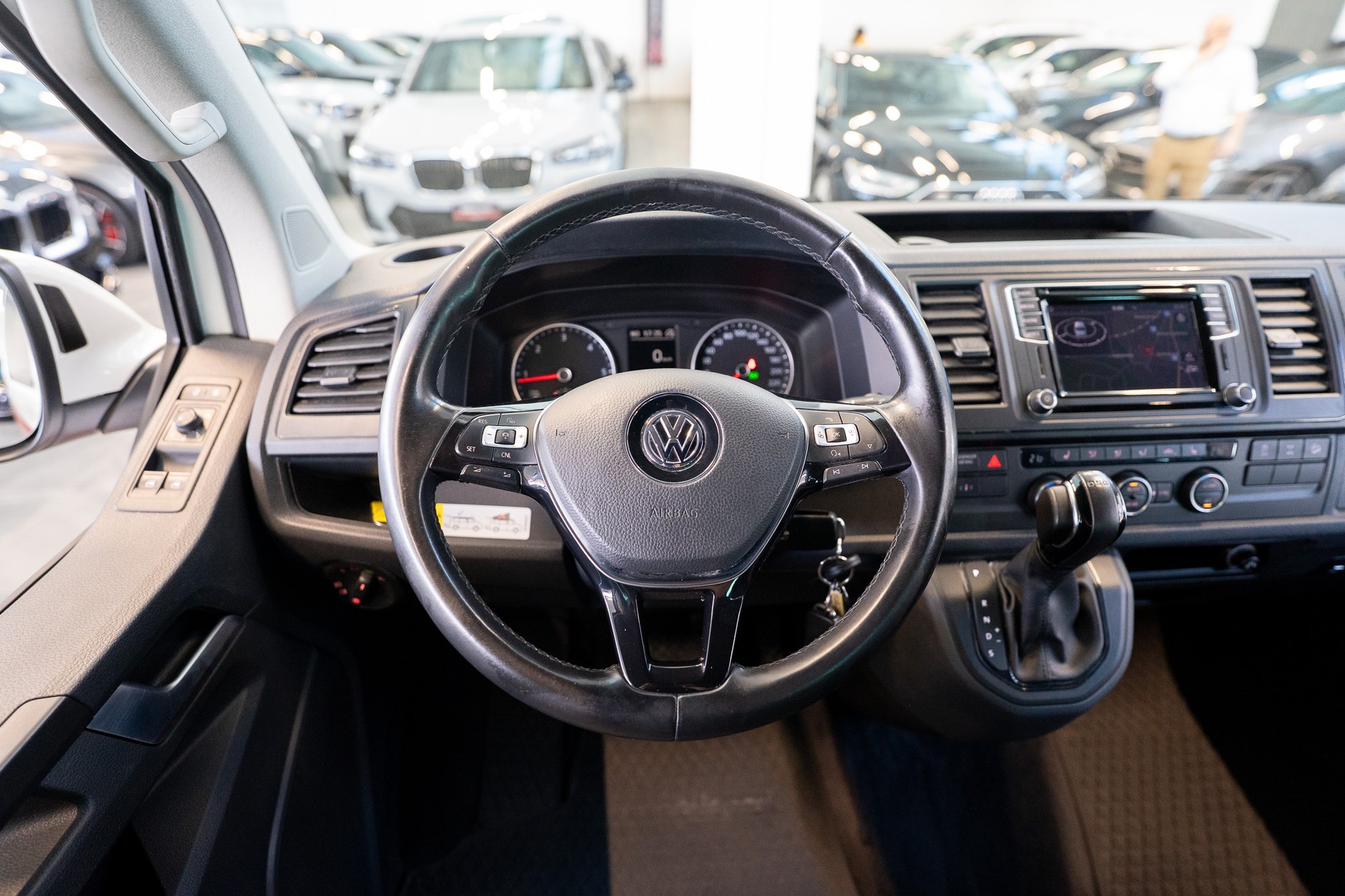 VW T6 California 2.0 TDI Beach 4Motion DSG / CH-Fahrzeug / AHK 2500 Kg / LED-Scheinwerfer-image-21