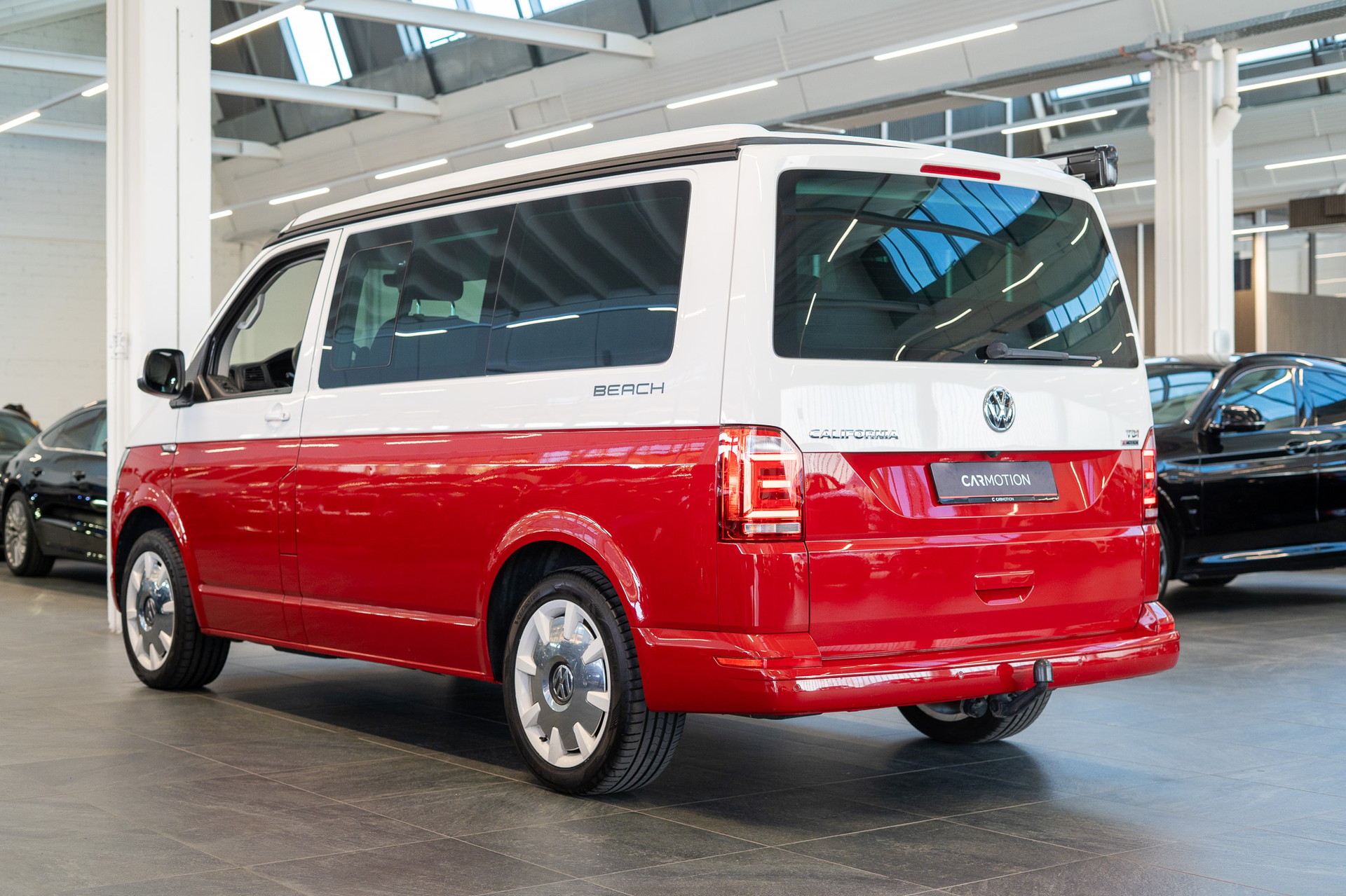 VW T6 California 2.0 TDI Beach 4Motion DSG / CH-Fahrzeug / AHK 2500 Kg / LED-Scheinwerfer-image-8